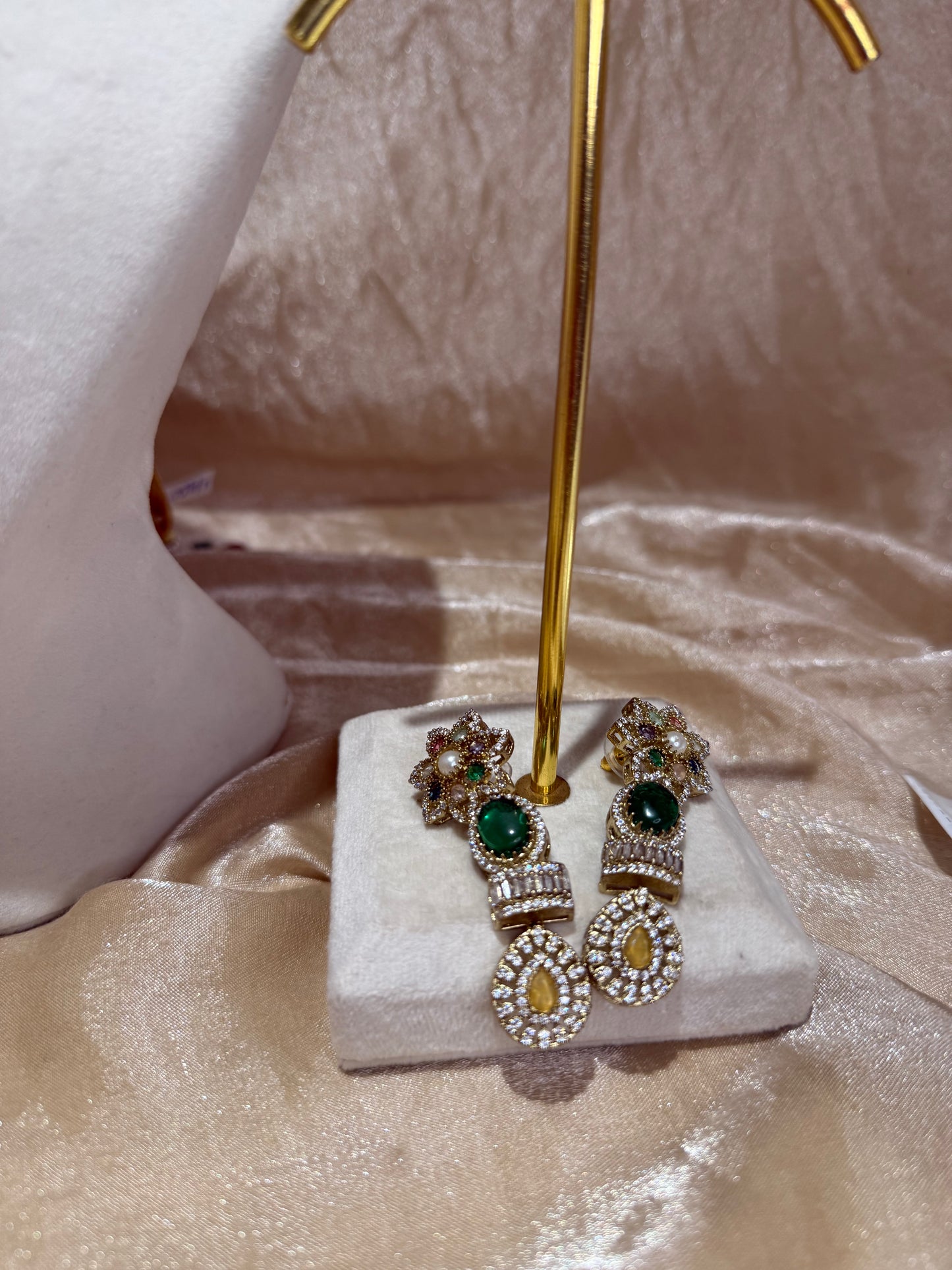 sabyasachi necklace