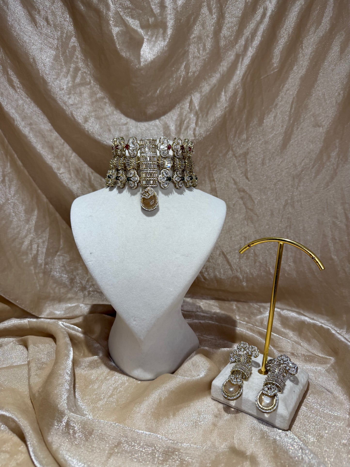 sabyasachi choker
