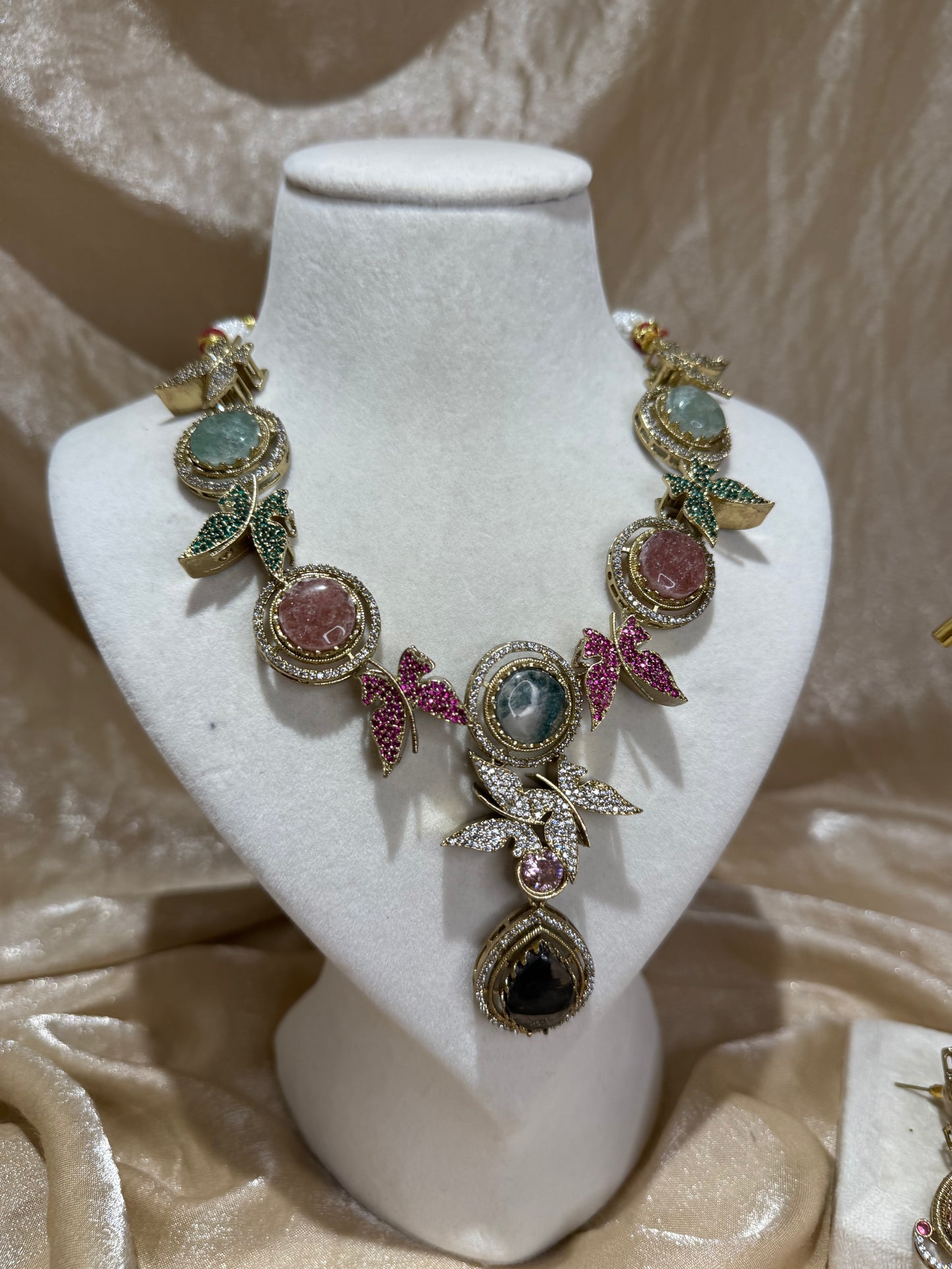 sabyasachi necklace
