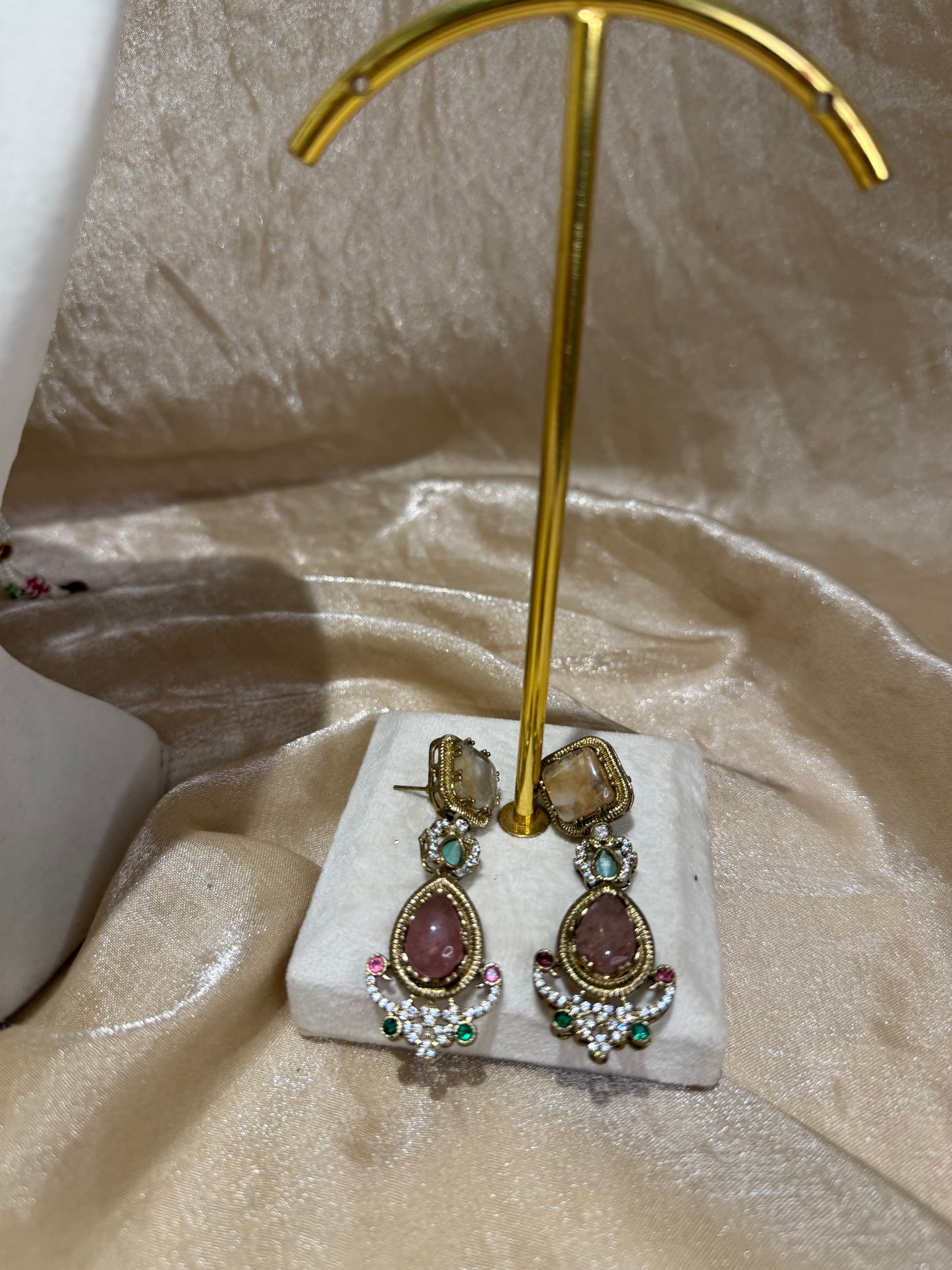 sabyasachi necklace