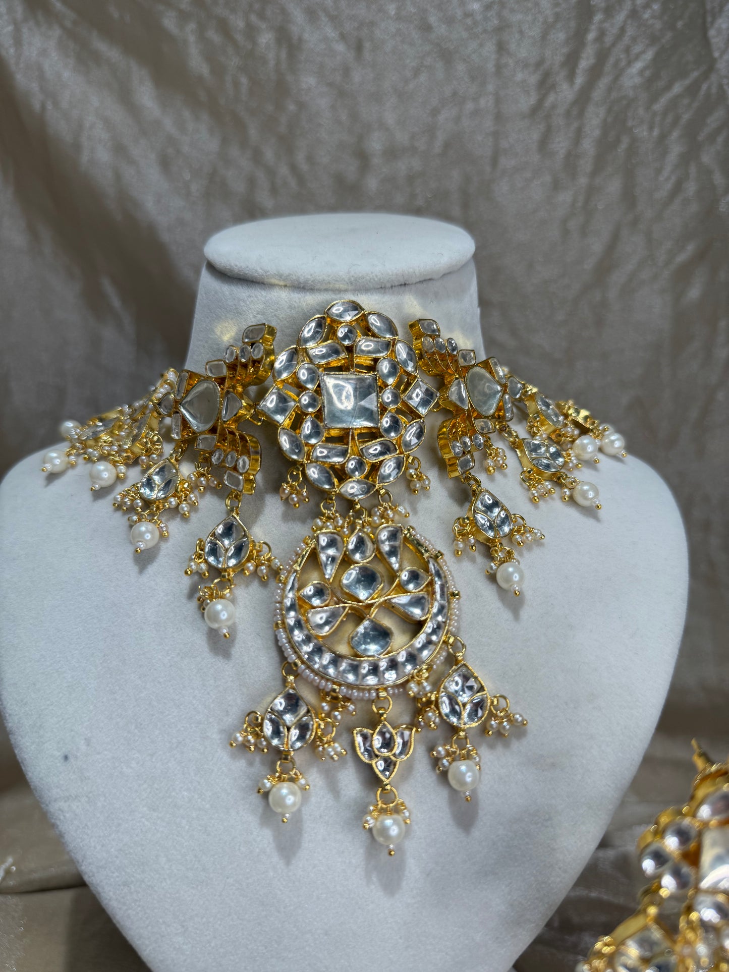 gold choker set