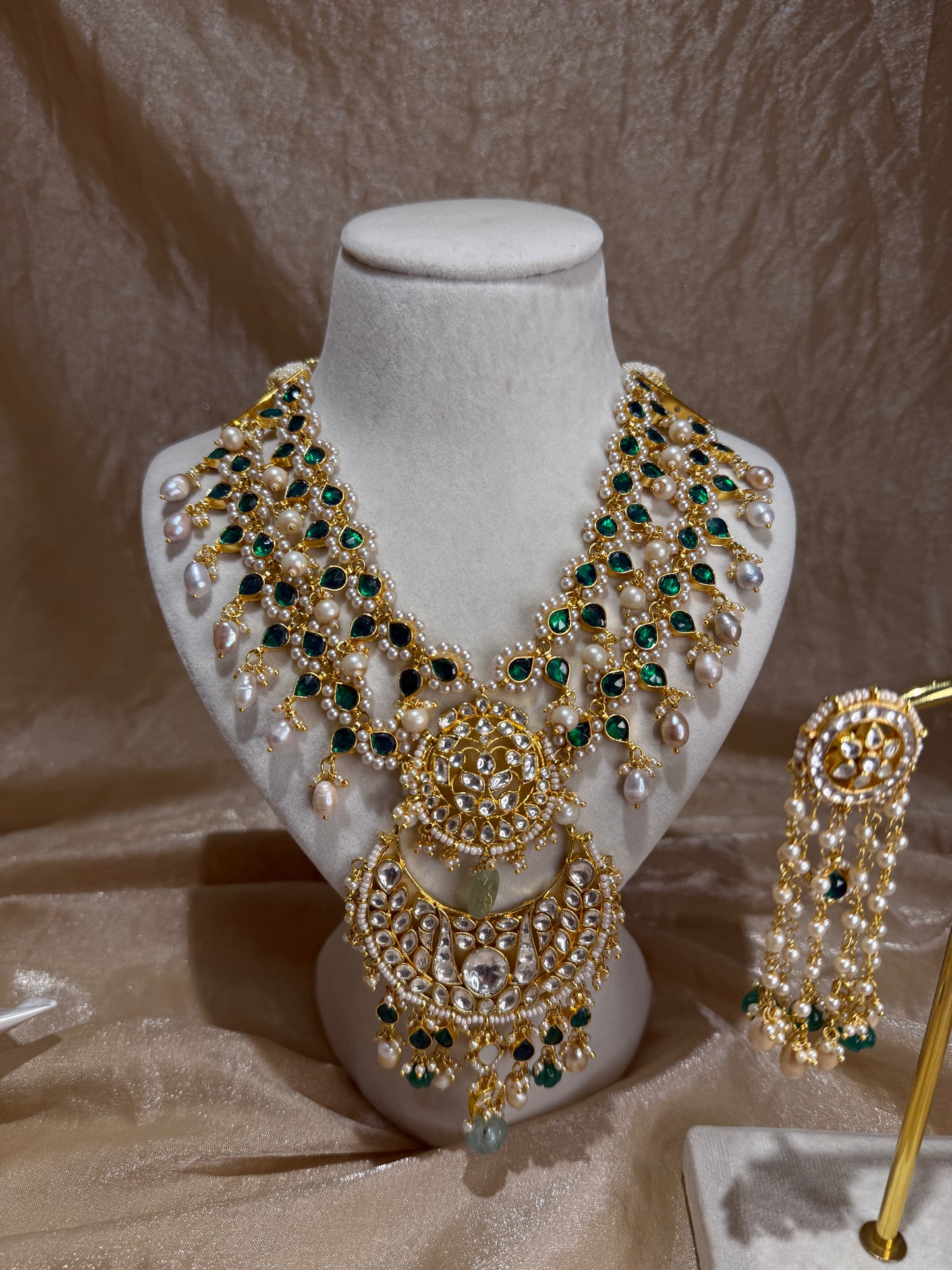 emerald green long necklace set