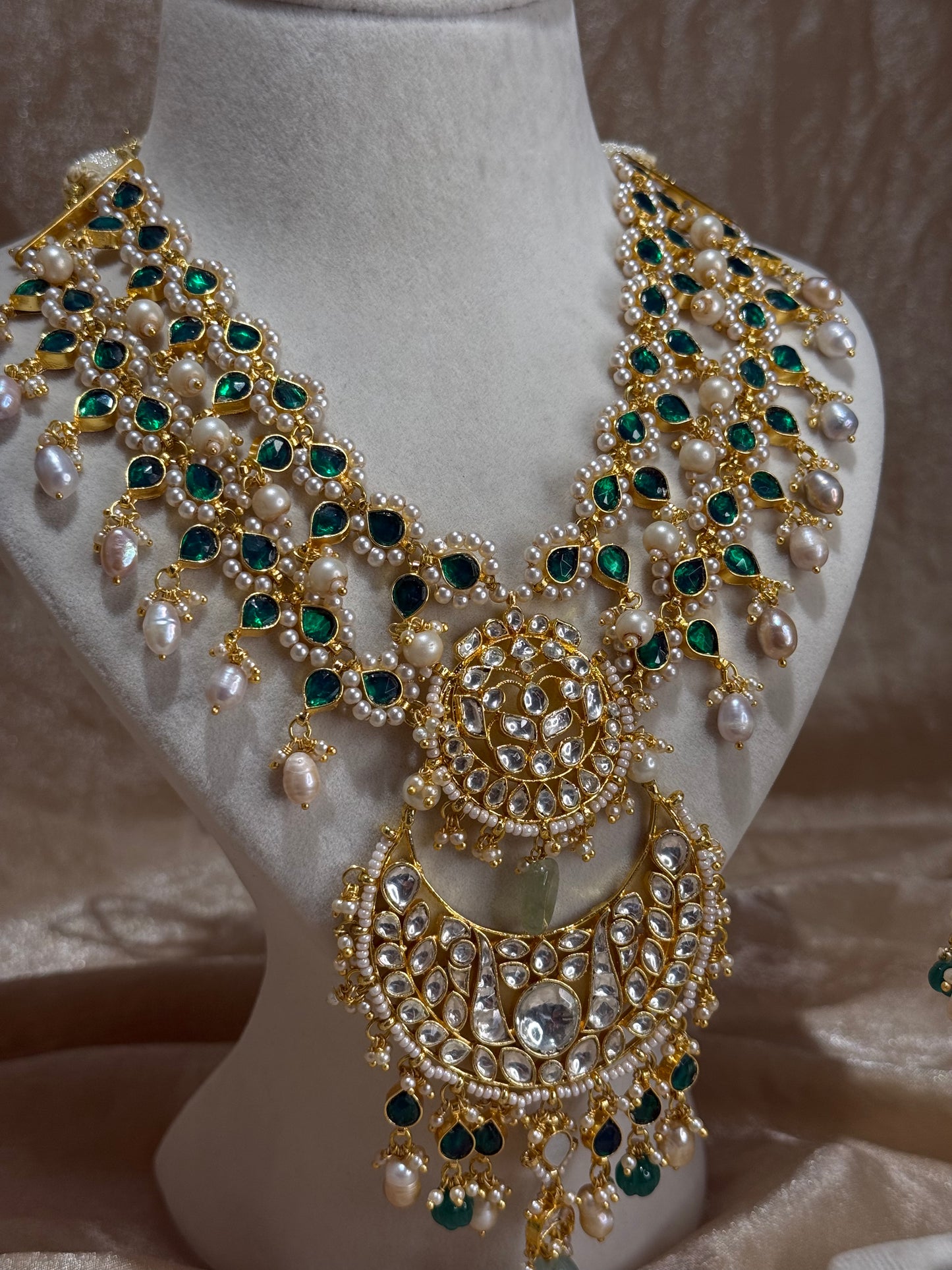 emerald green long necklace set