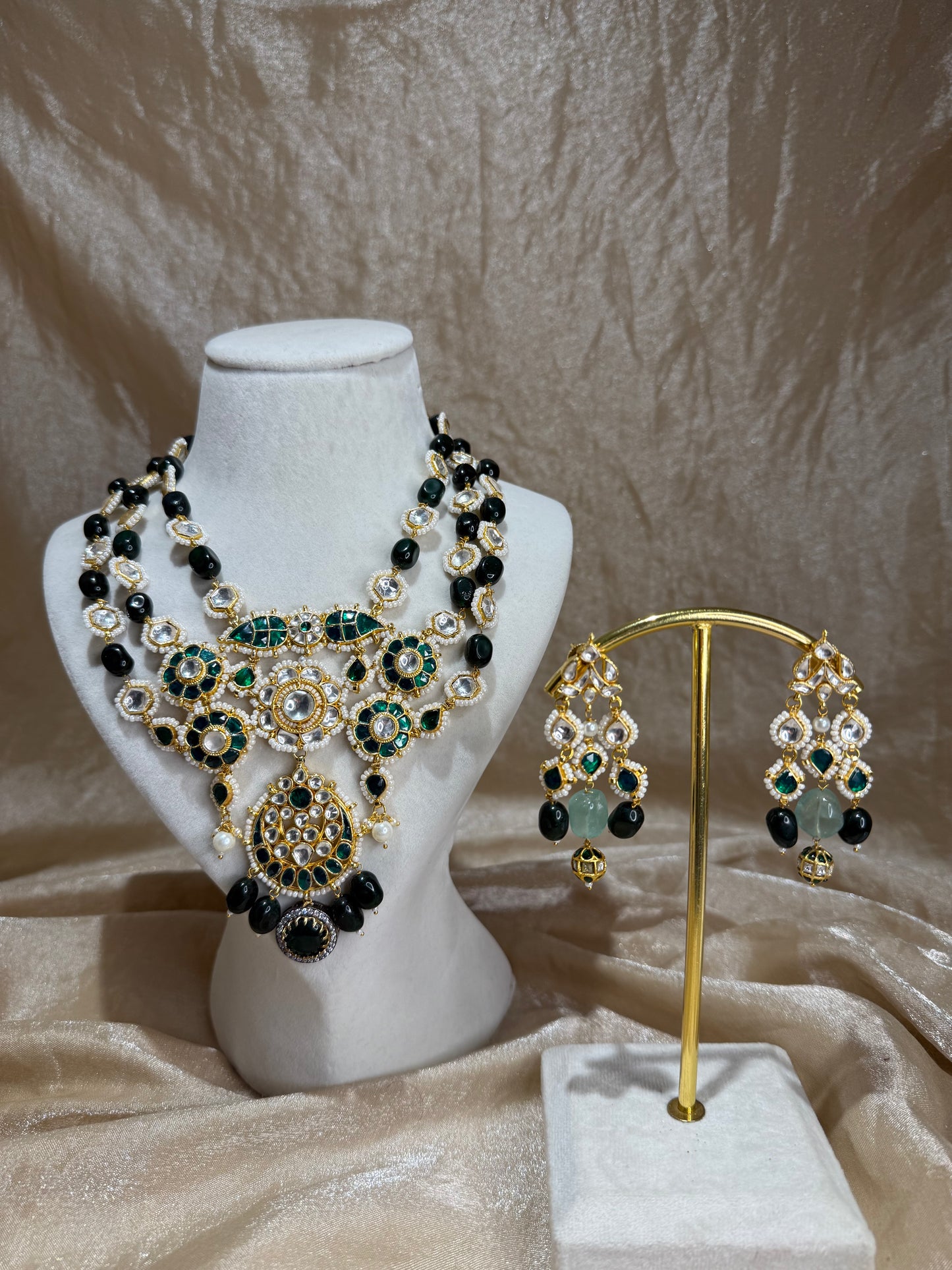 emerald green necklace set