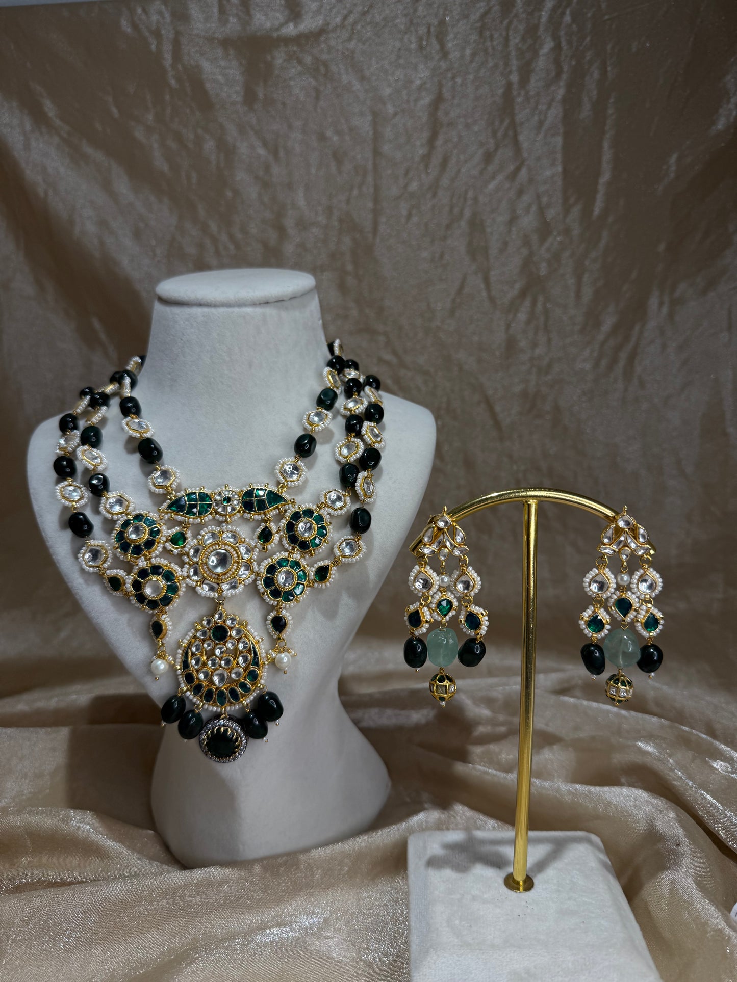 emerald green necklace set