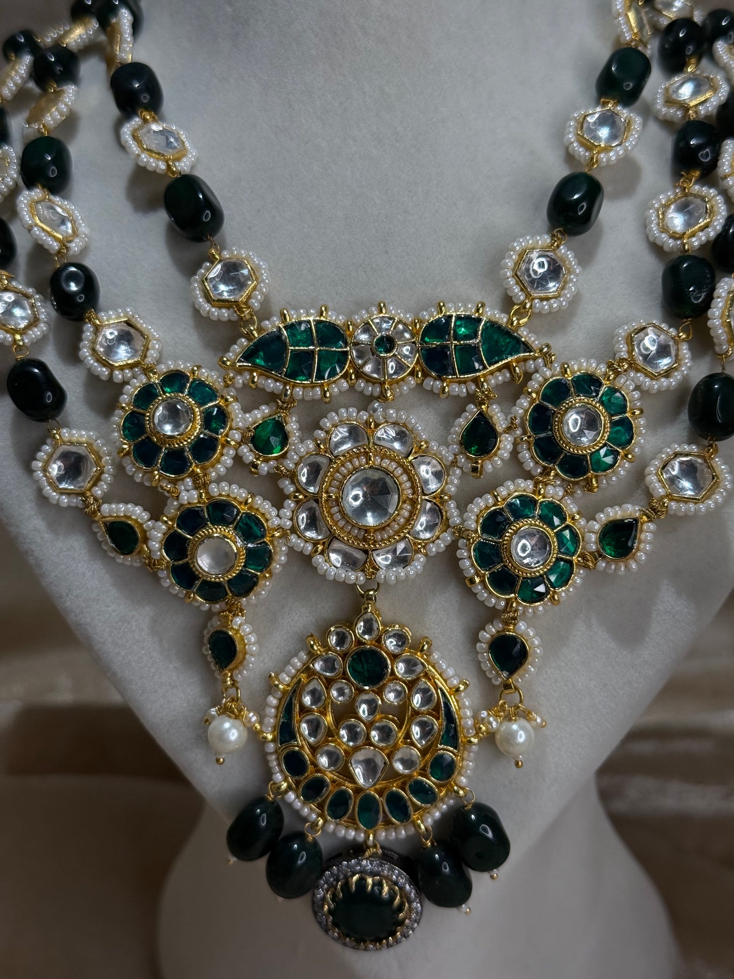 emerald green necklace set