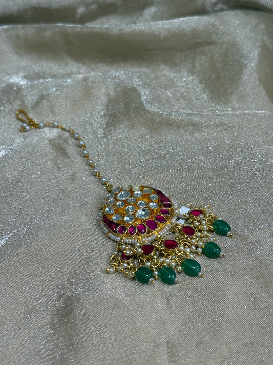 hot pink and green tikka
