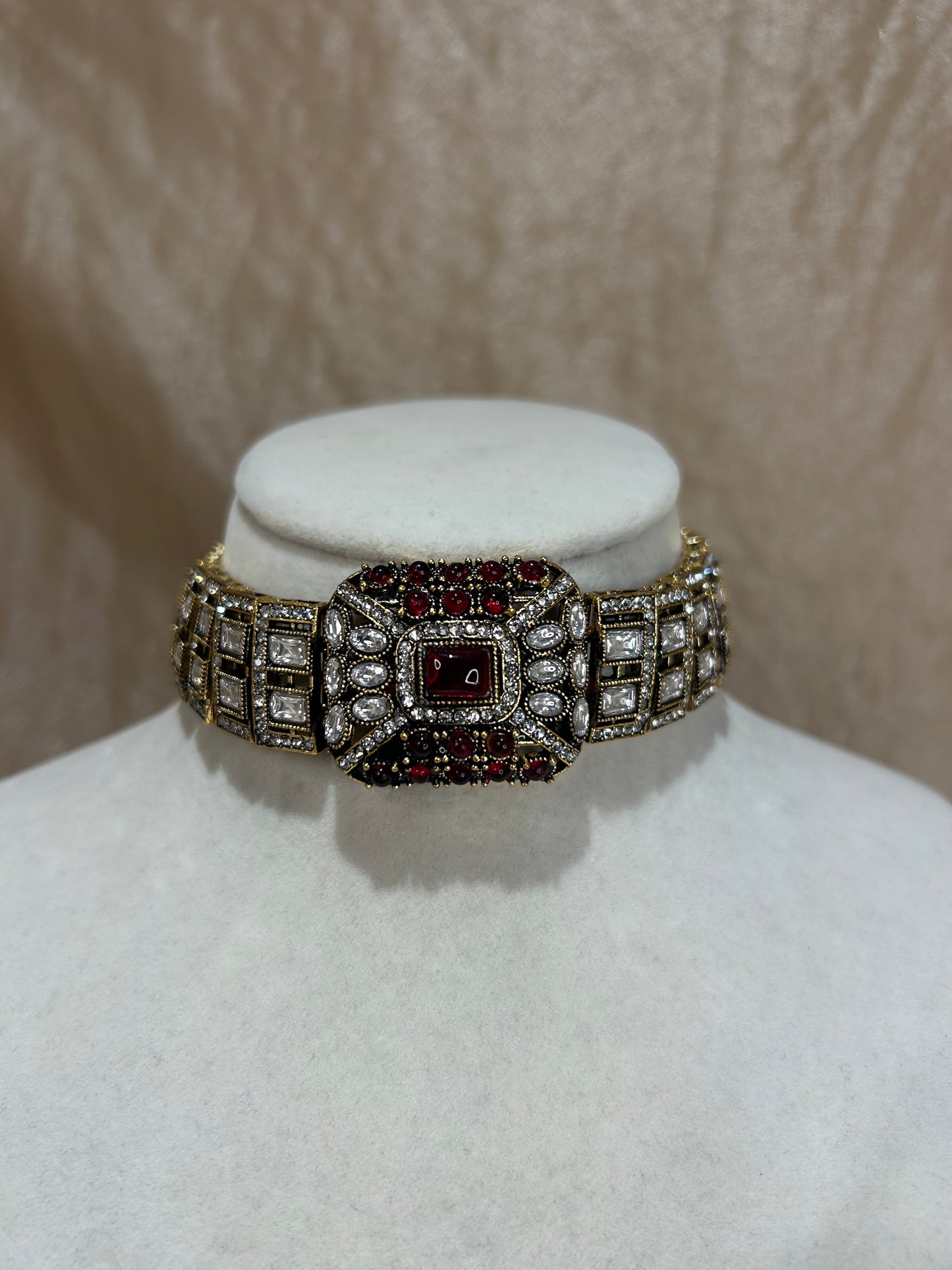 maroon choker set