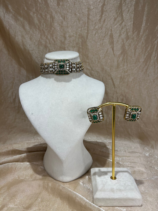 emerald green choker set