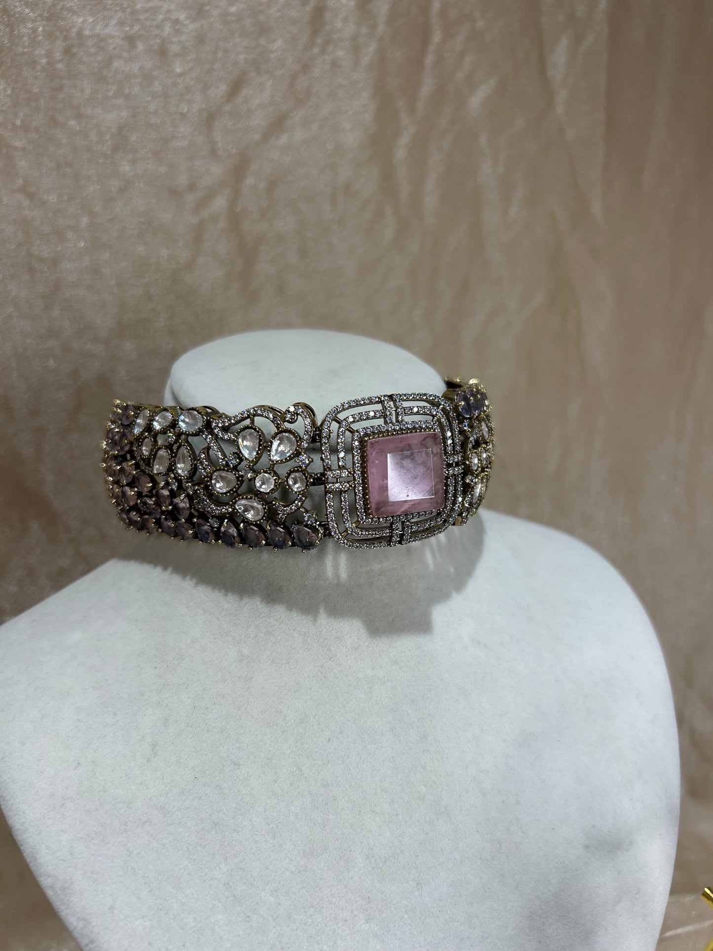 baby pink choker set