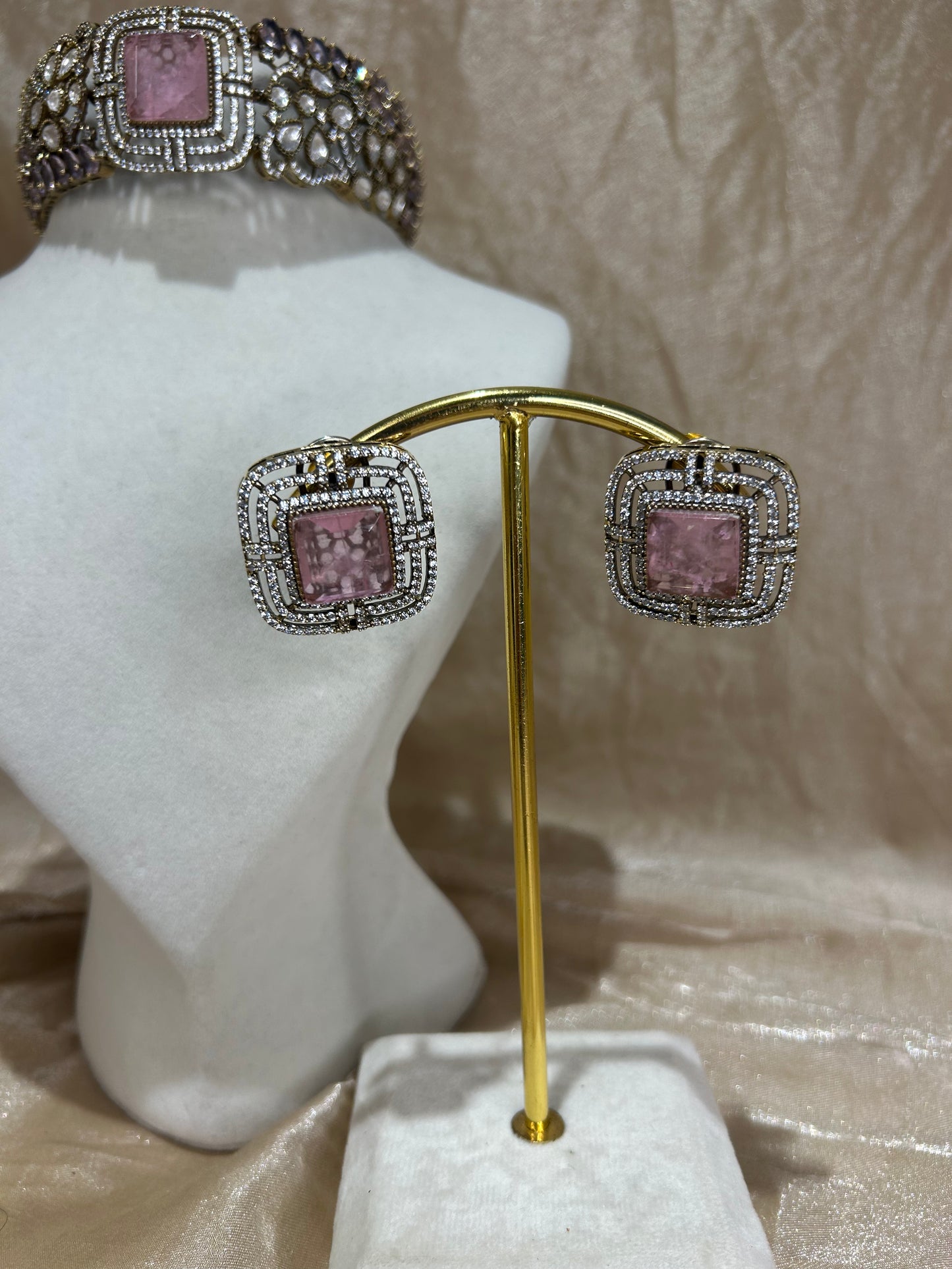 baby pink choker set