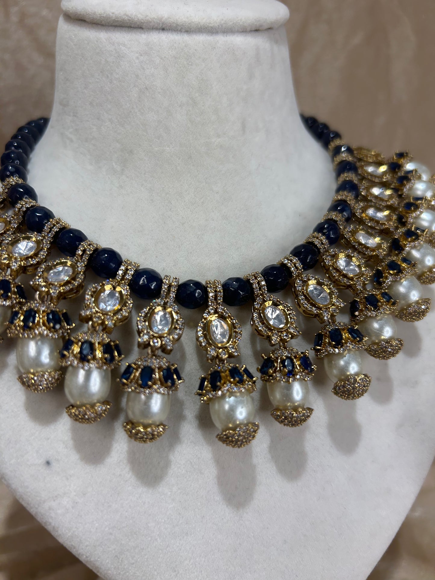 navy blue necklace set