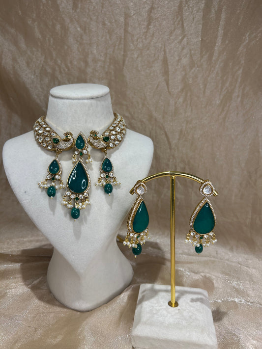 emerald green necklace