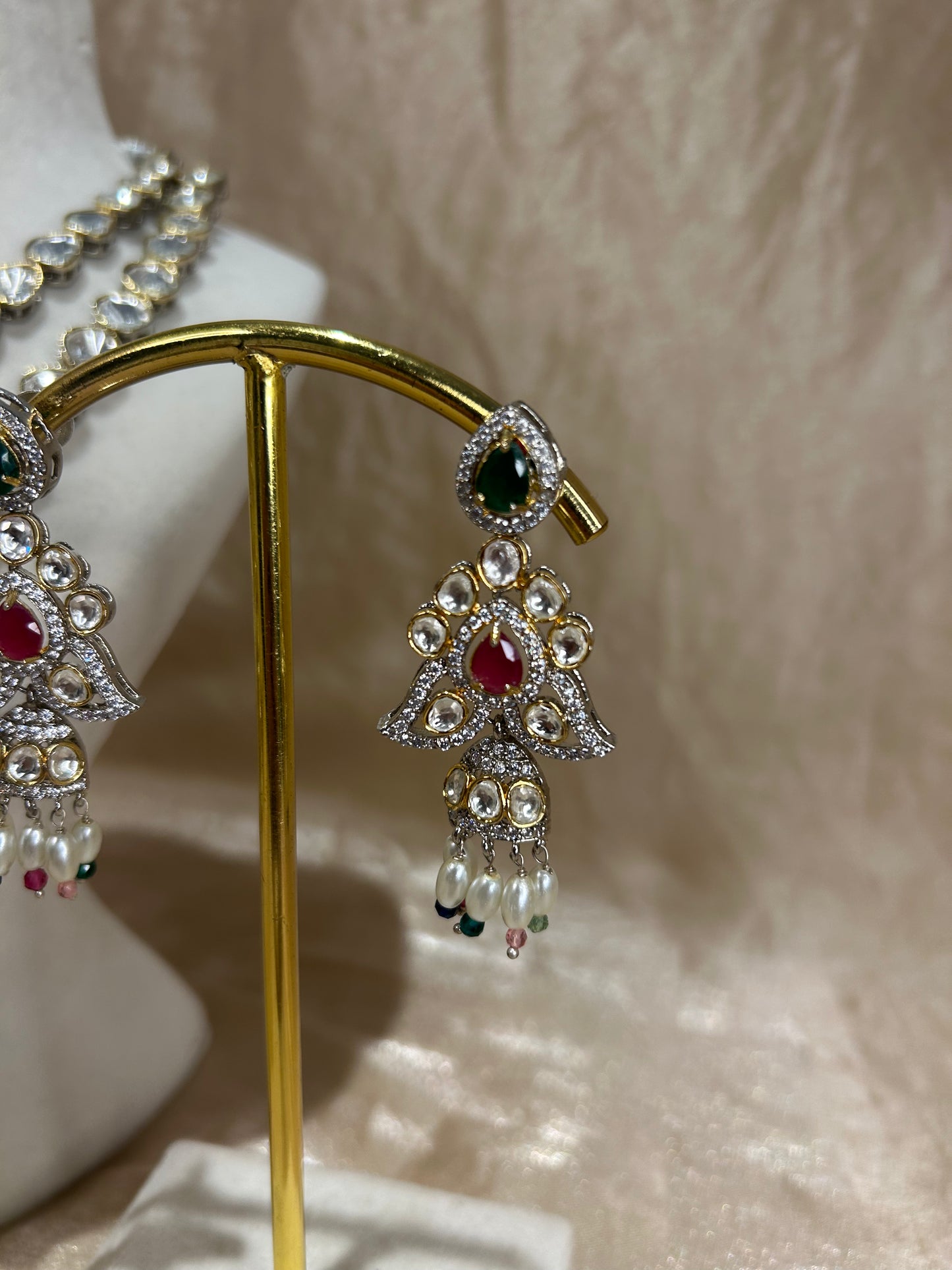 maroon/green necklace set