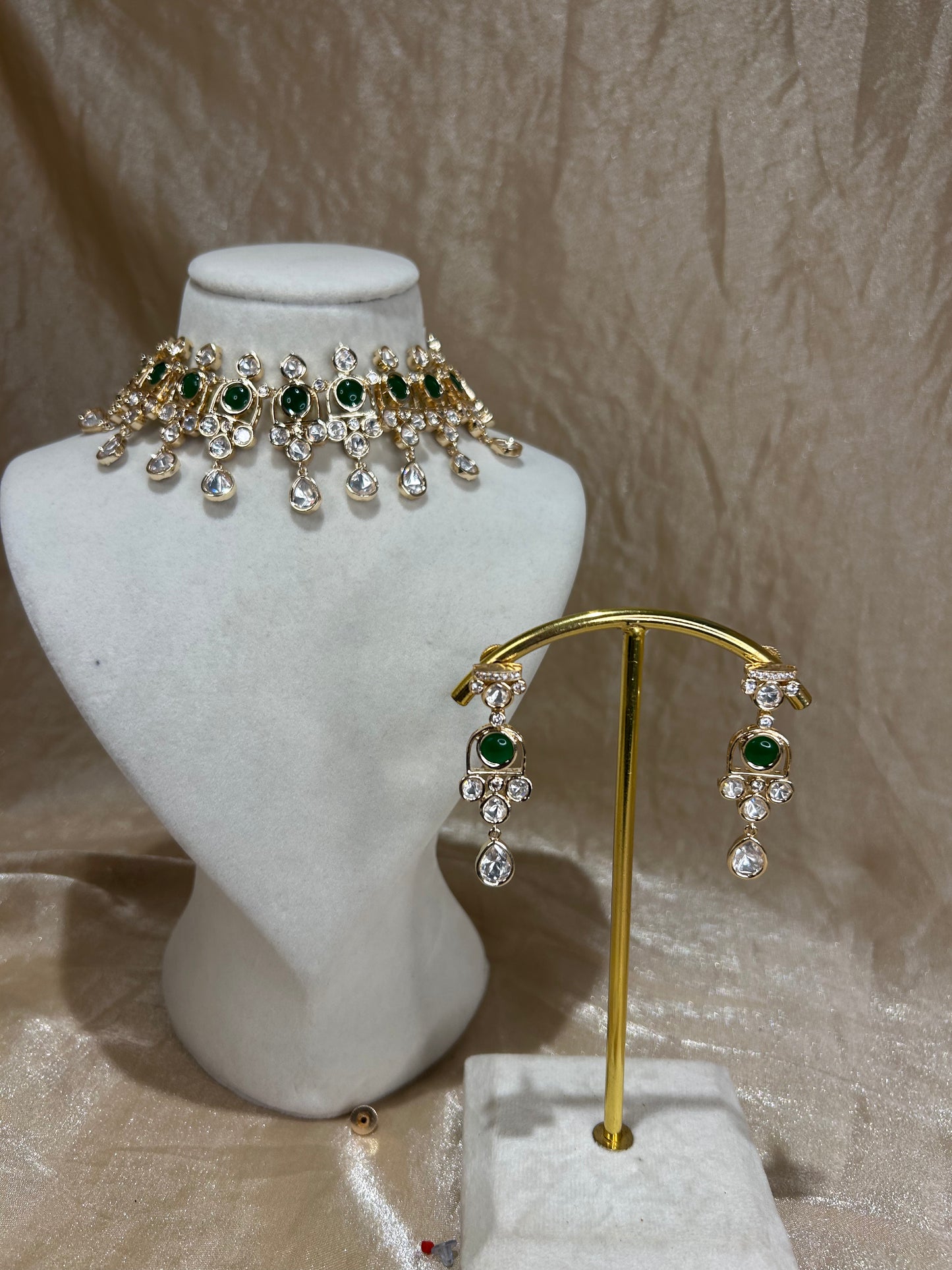 emerald green choker set