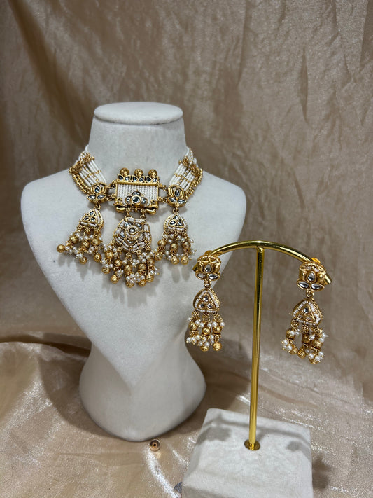 gold choker set