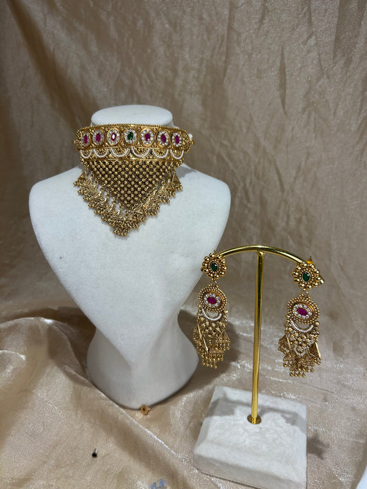 v shape choker set