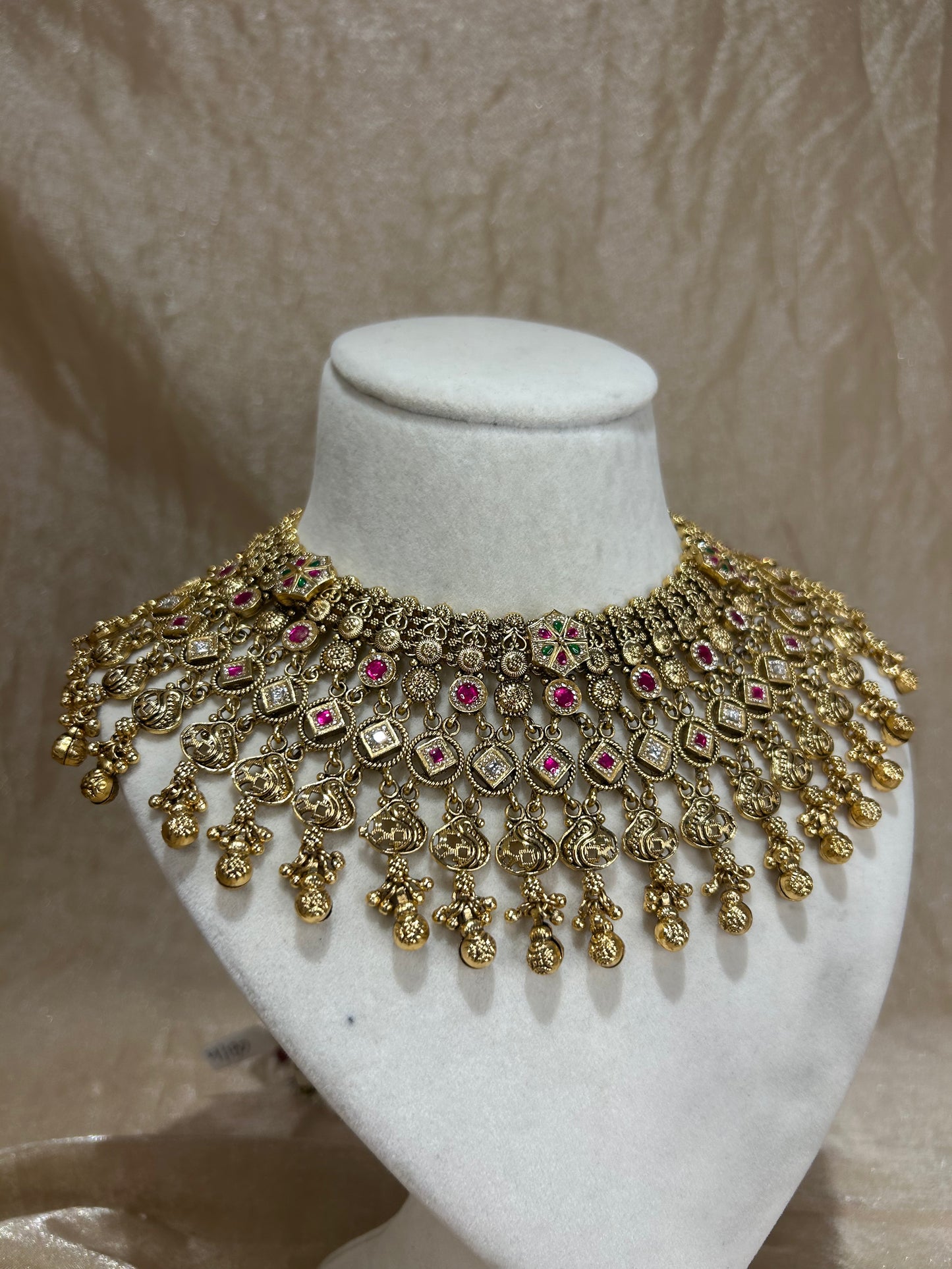 heavy necklace set