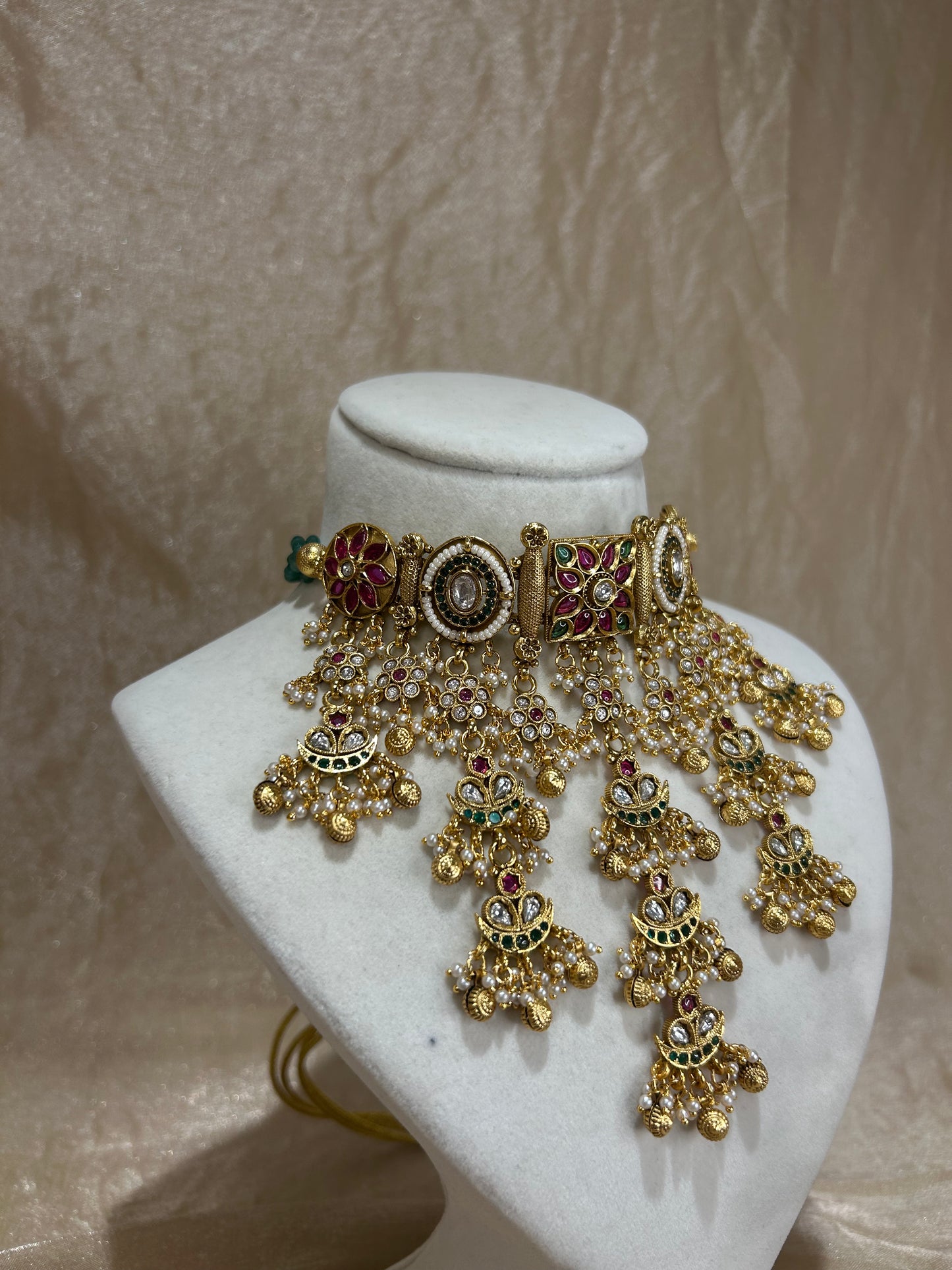 gold choker set