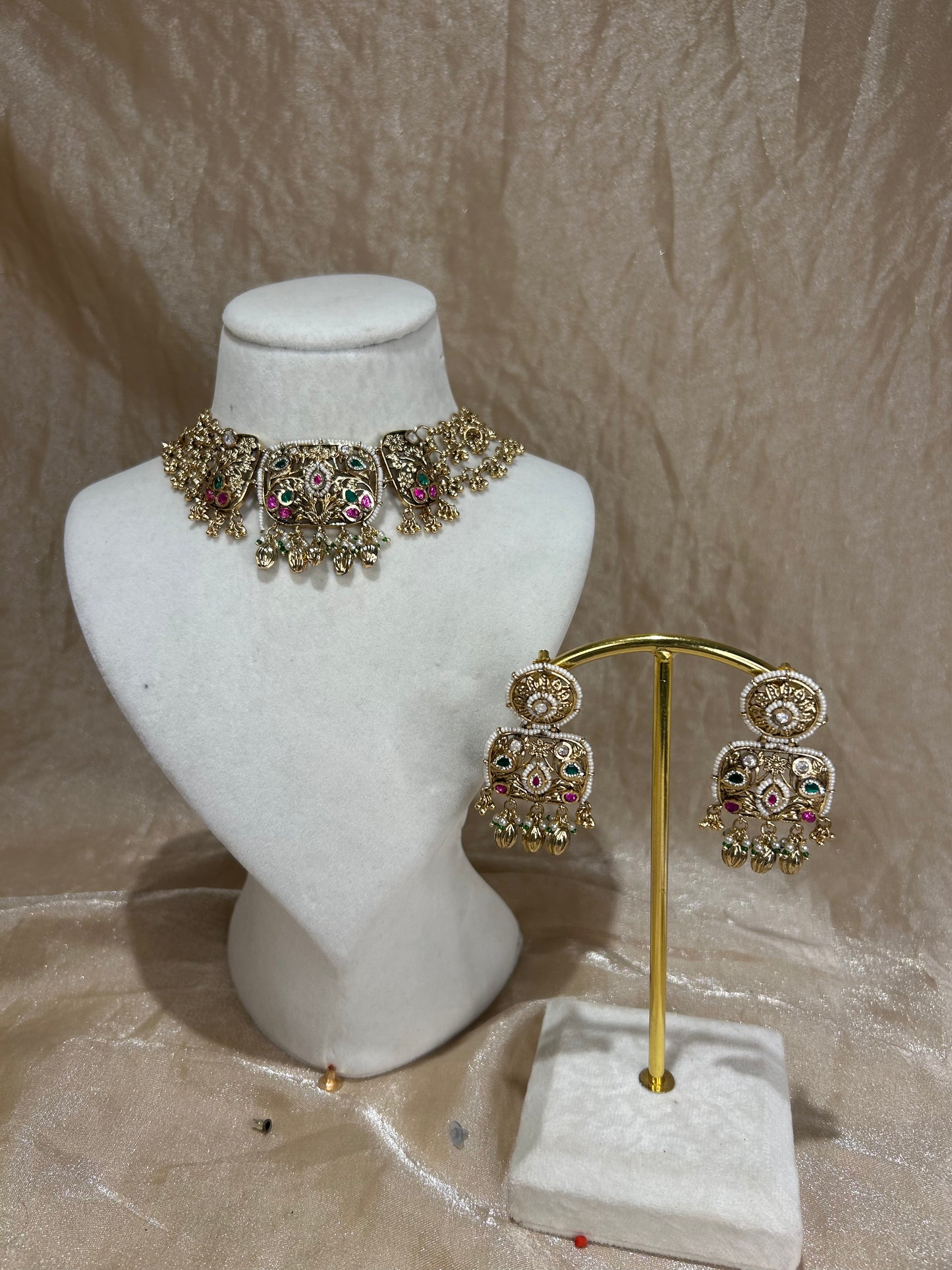 emerald green/hot pink necklace set