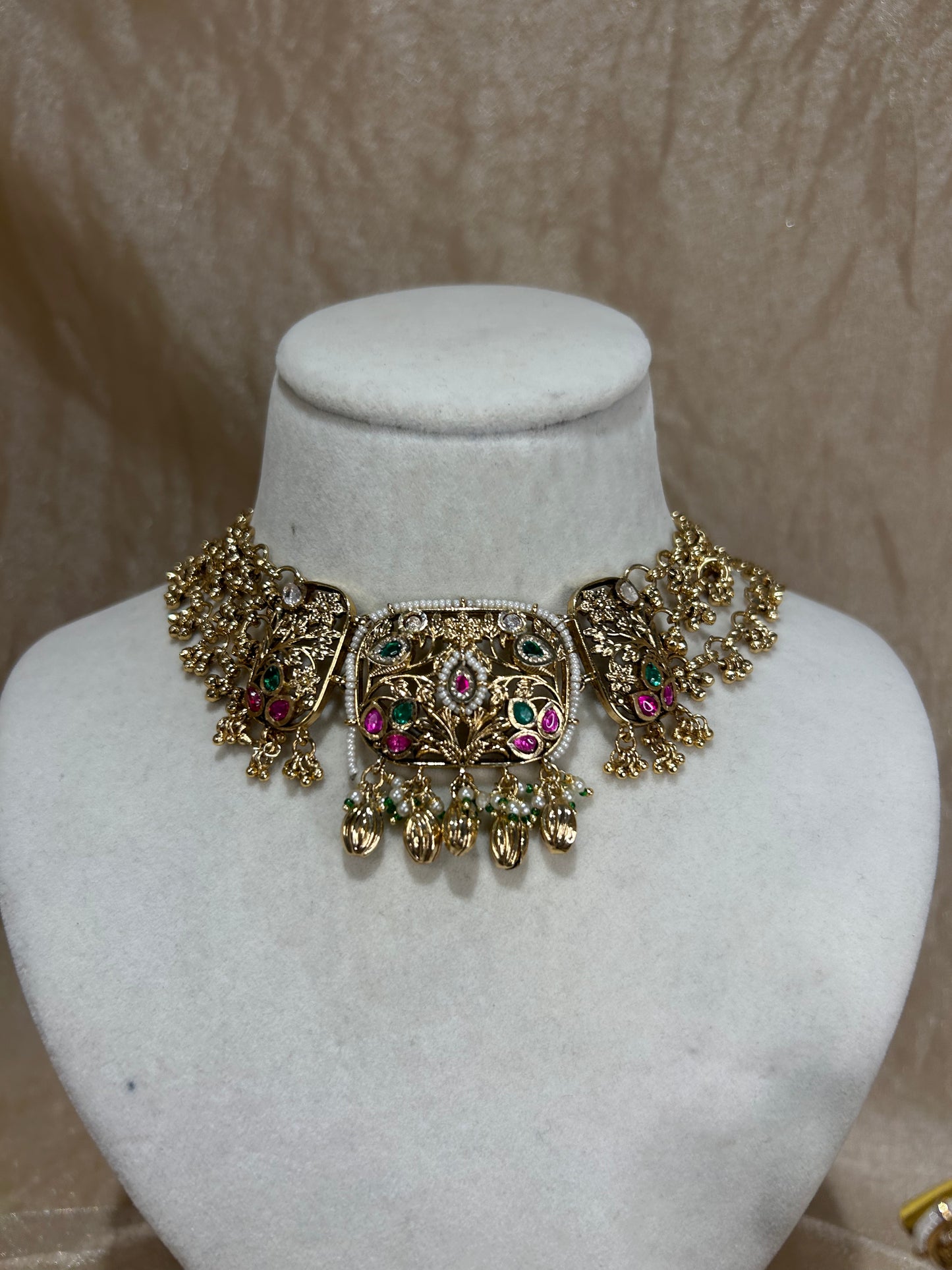 emerald green/hot pink necklace set