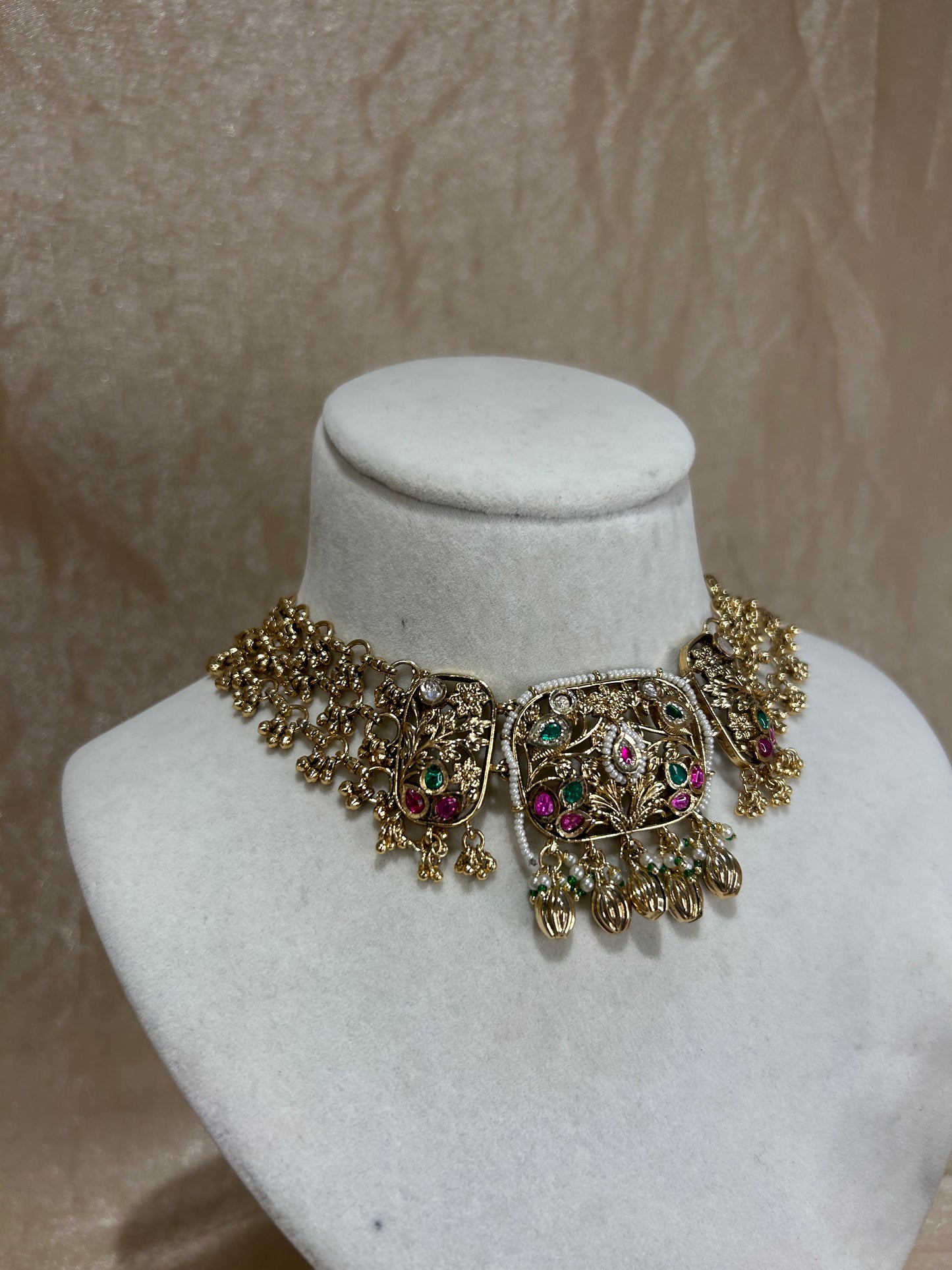 emerald green/hot pink necklace set