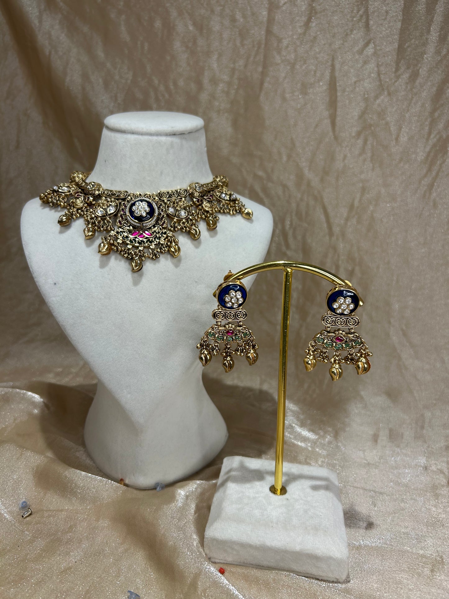 navy blue/hot pink necklace set