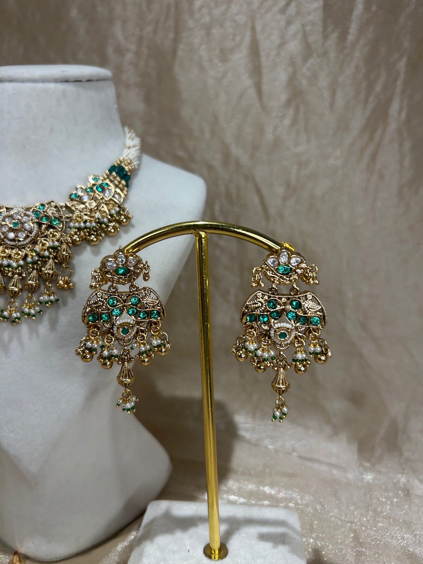 emerald green necklace set