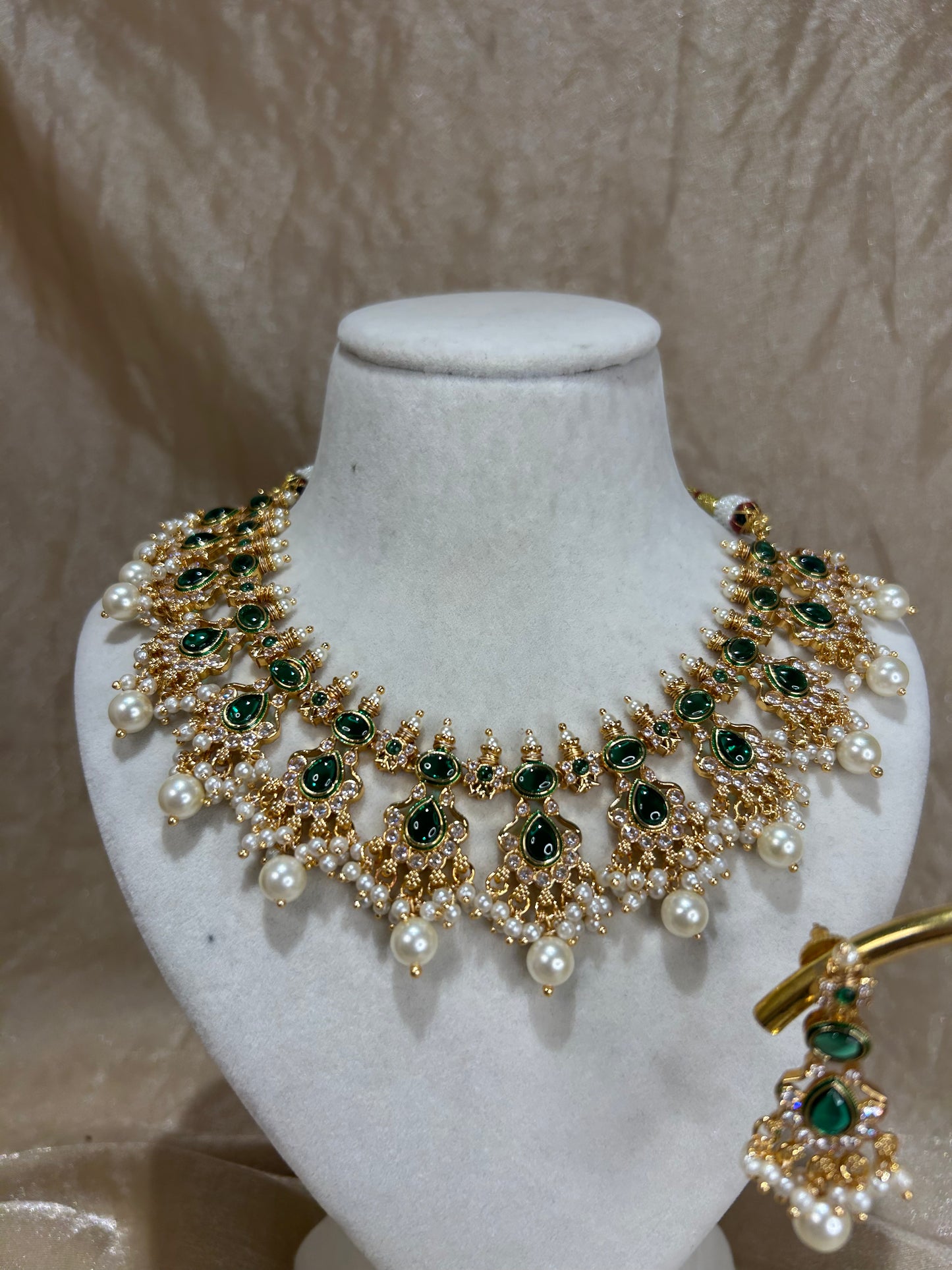 emerald green necklace set