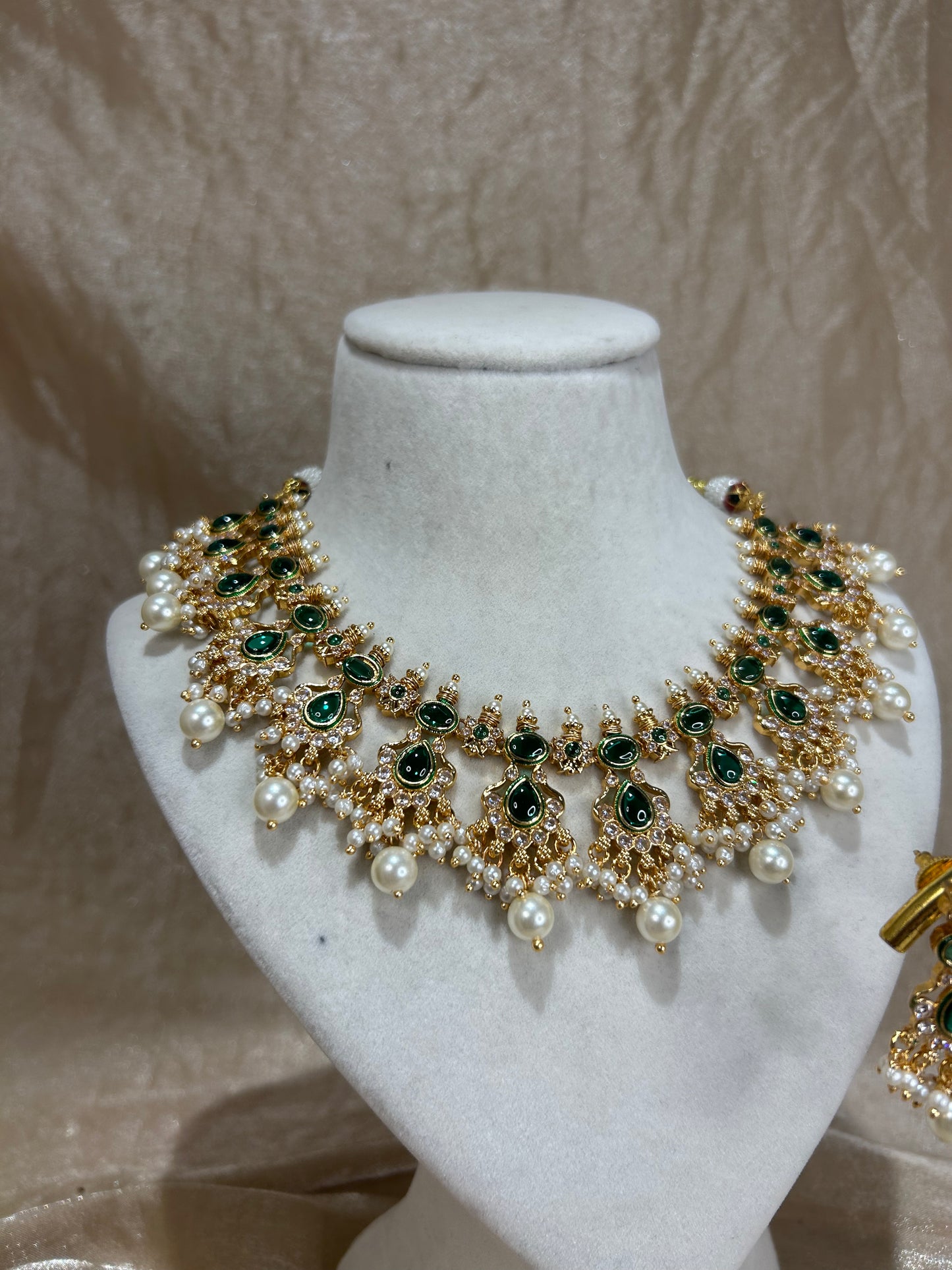 emerald green necklace set