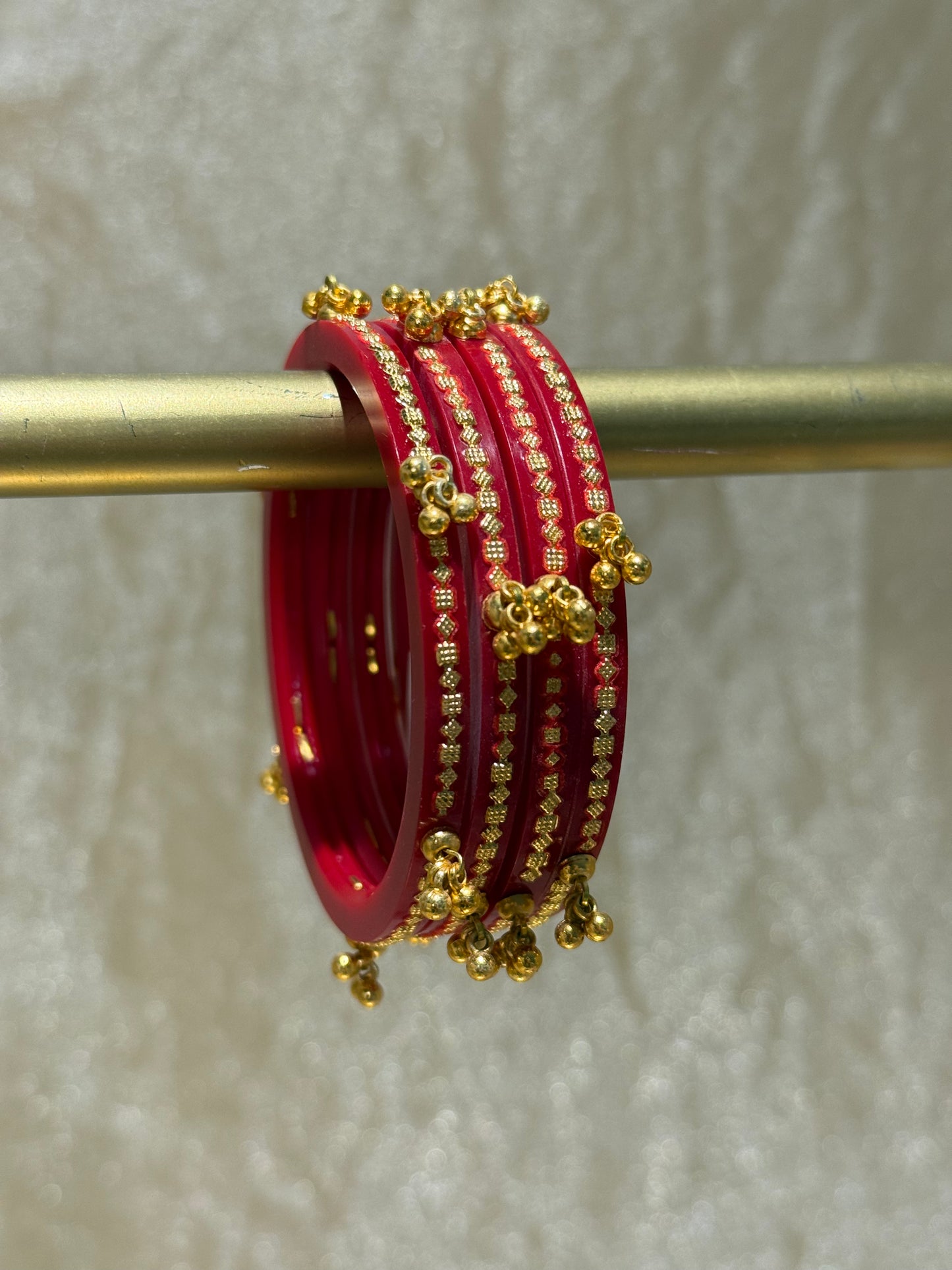 dainty red choora bangles