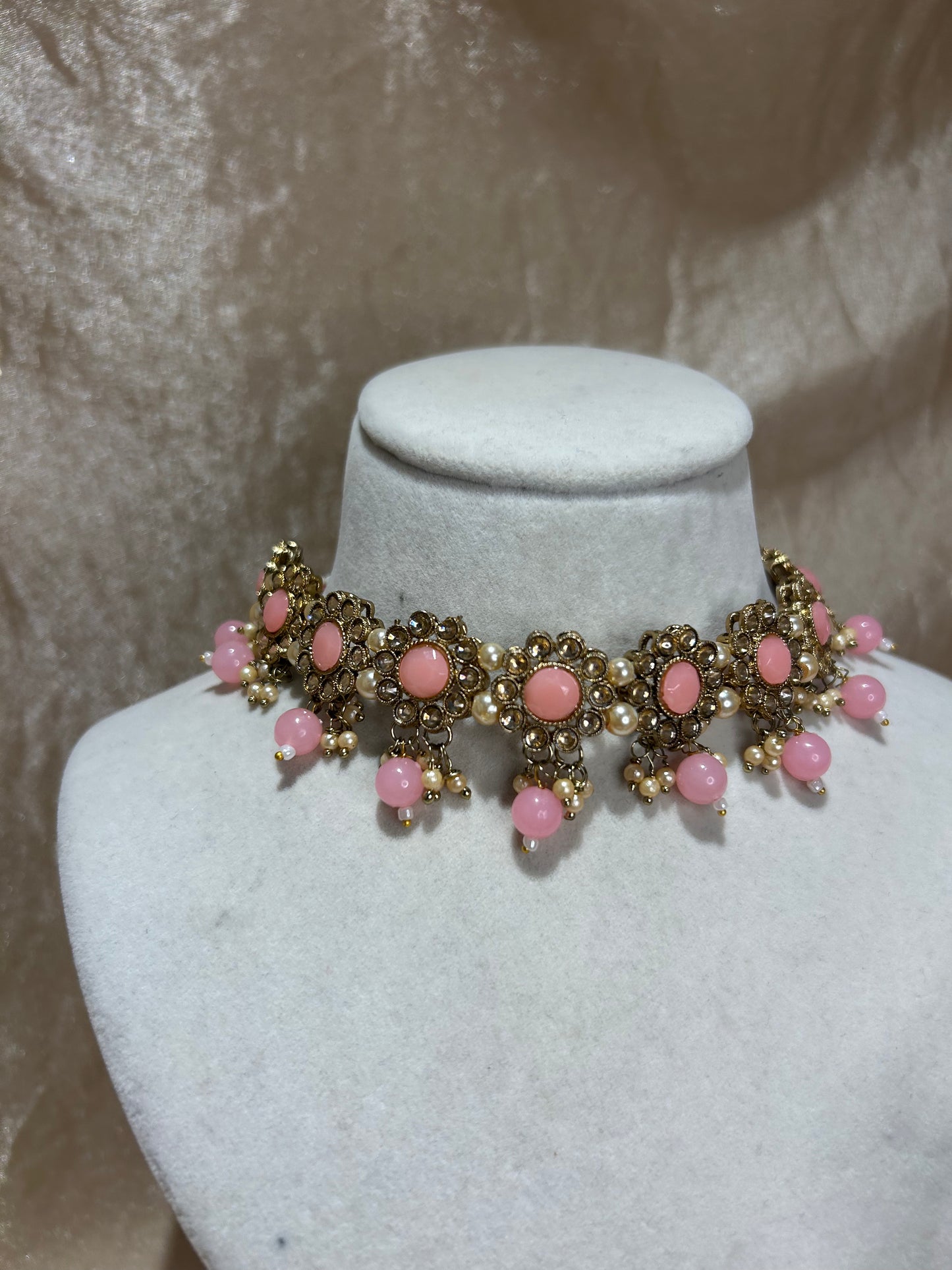 pink choker set