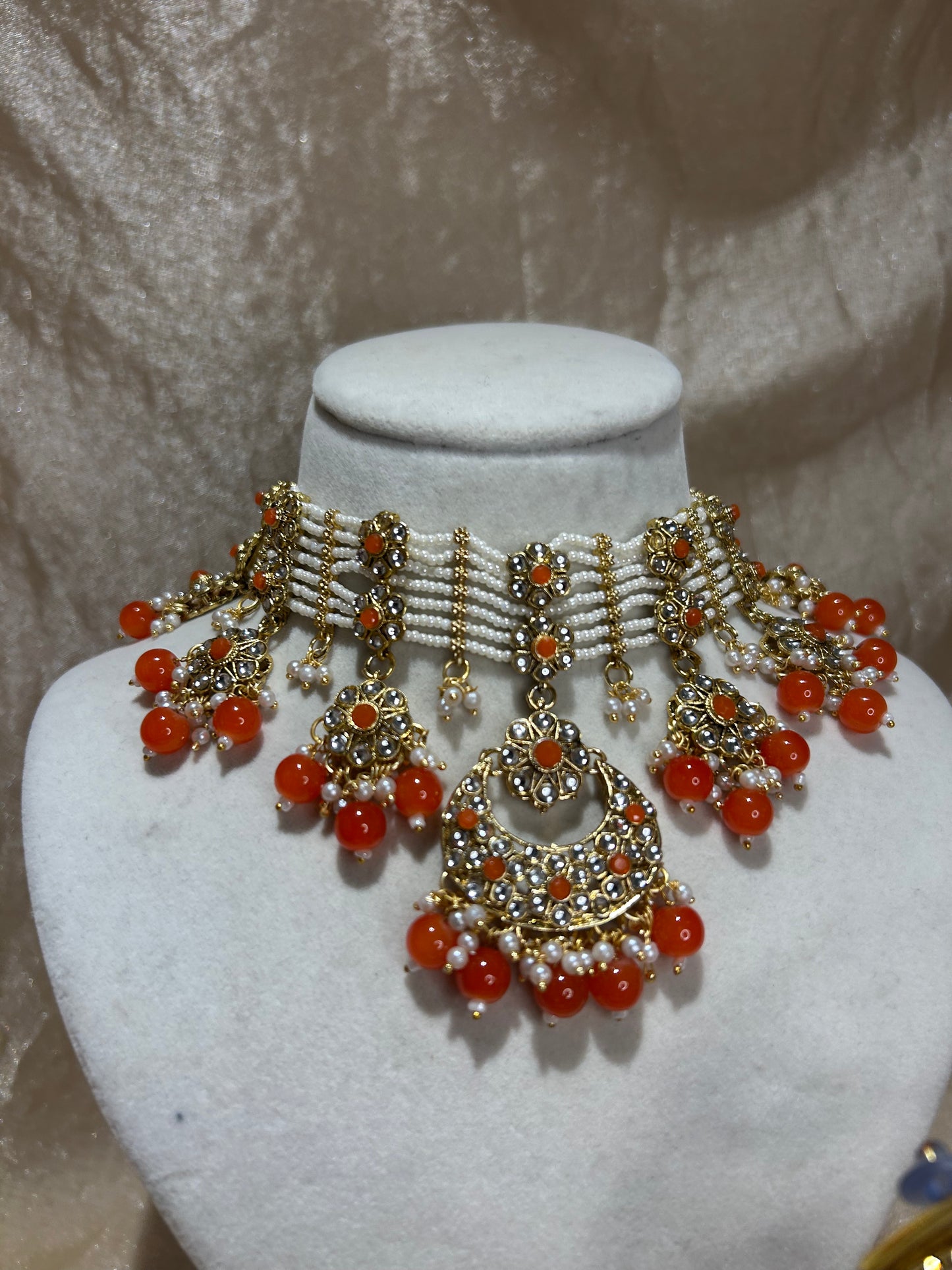 orange choker set