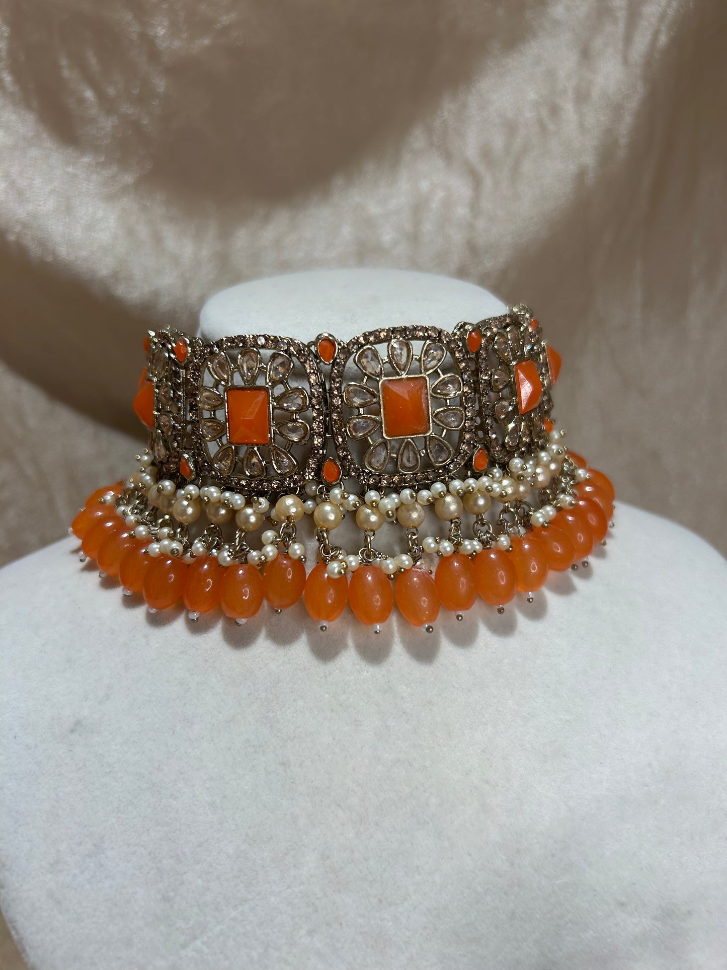 orange choker set
