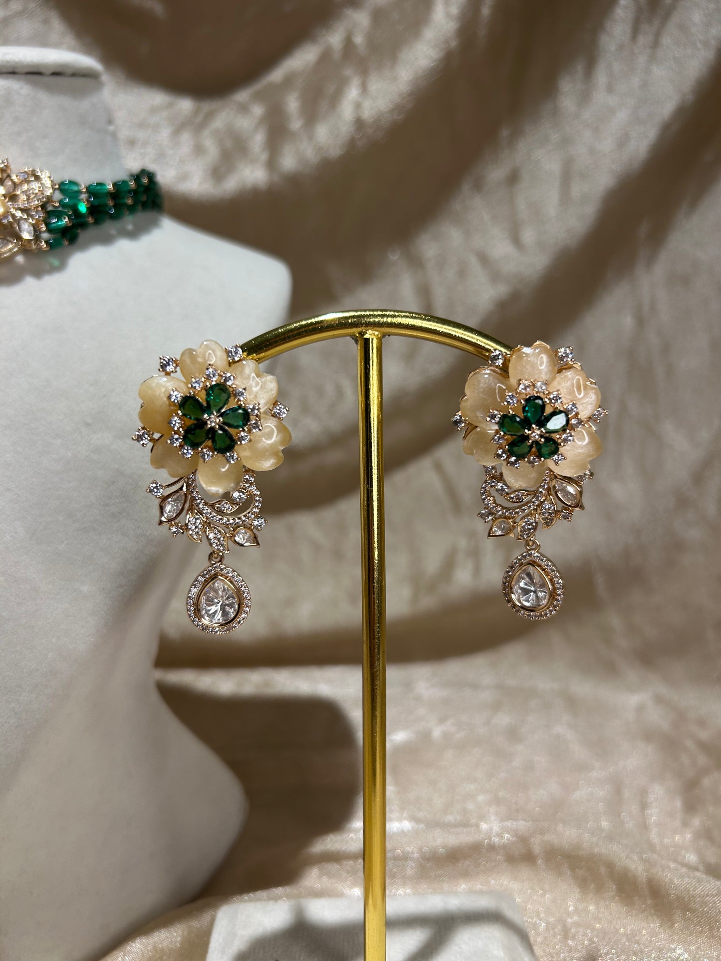 emerald green choker set