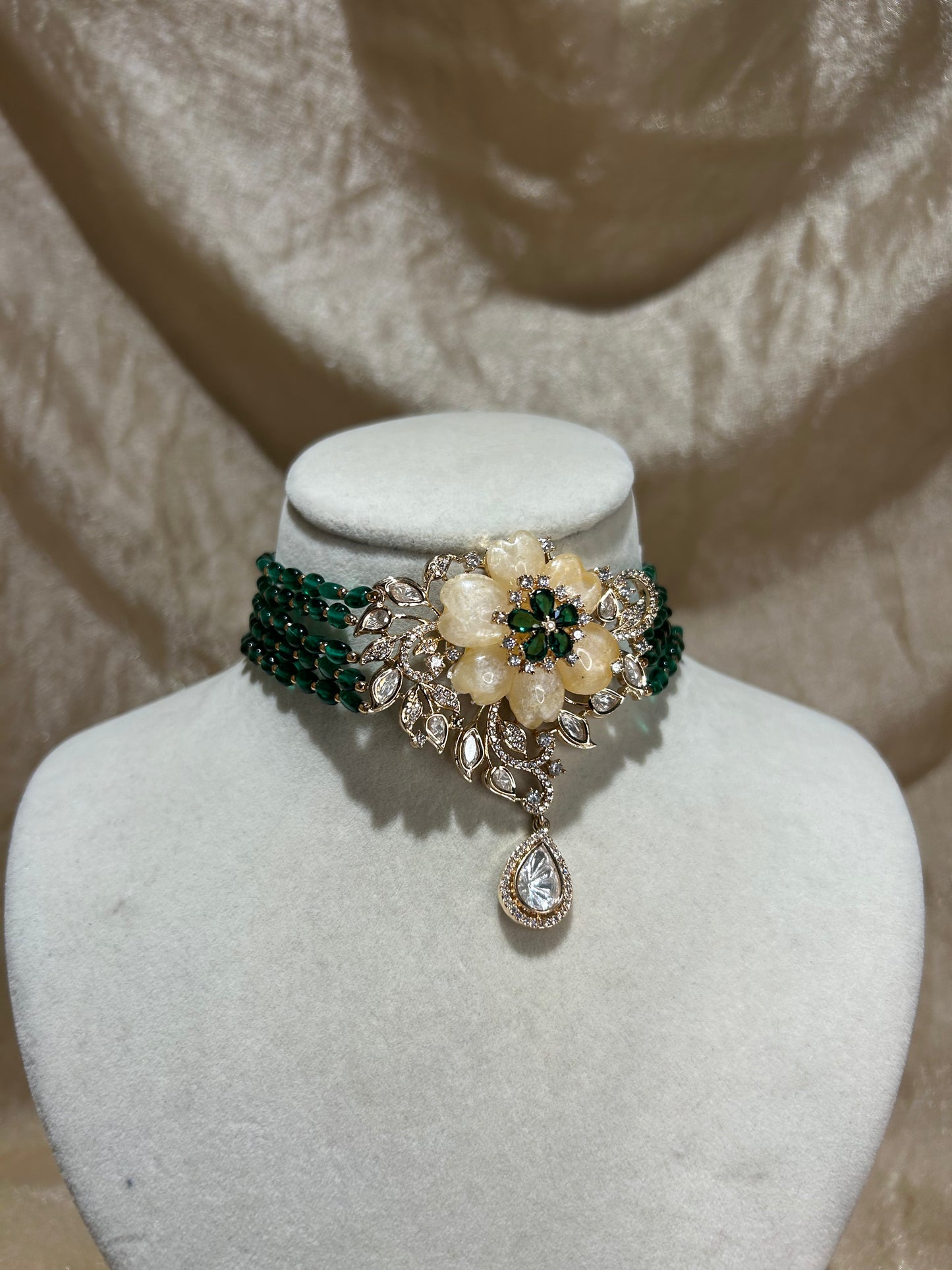 emerald green choker set