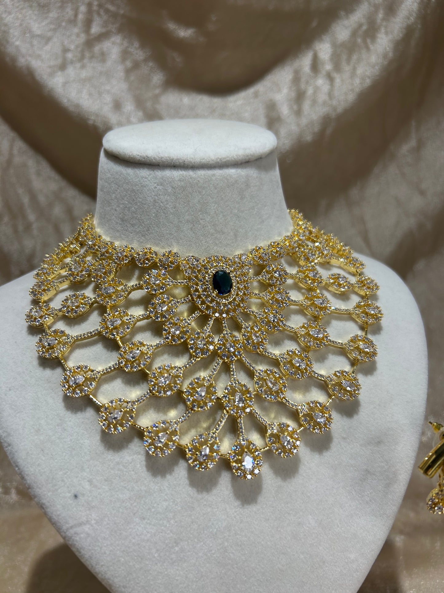 navy blue necklace set