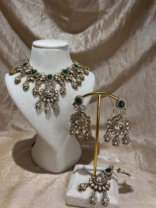 emerald green necklace set