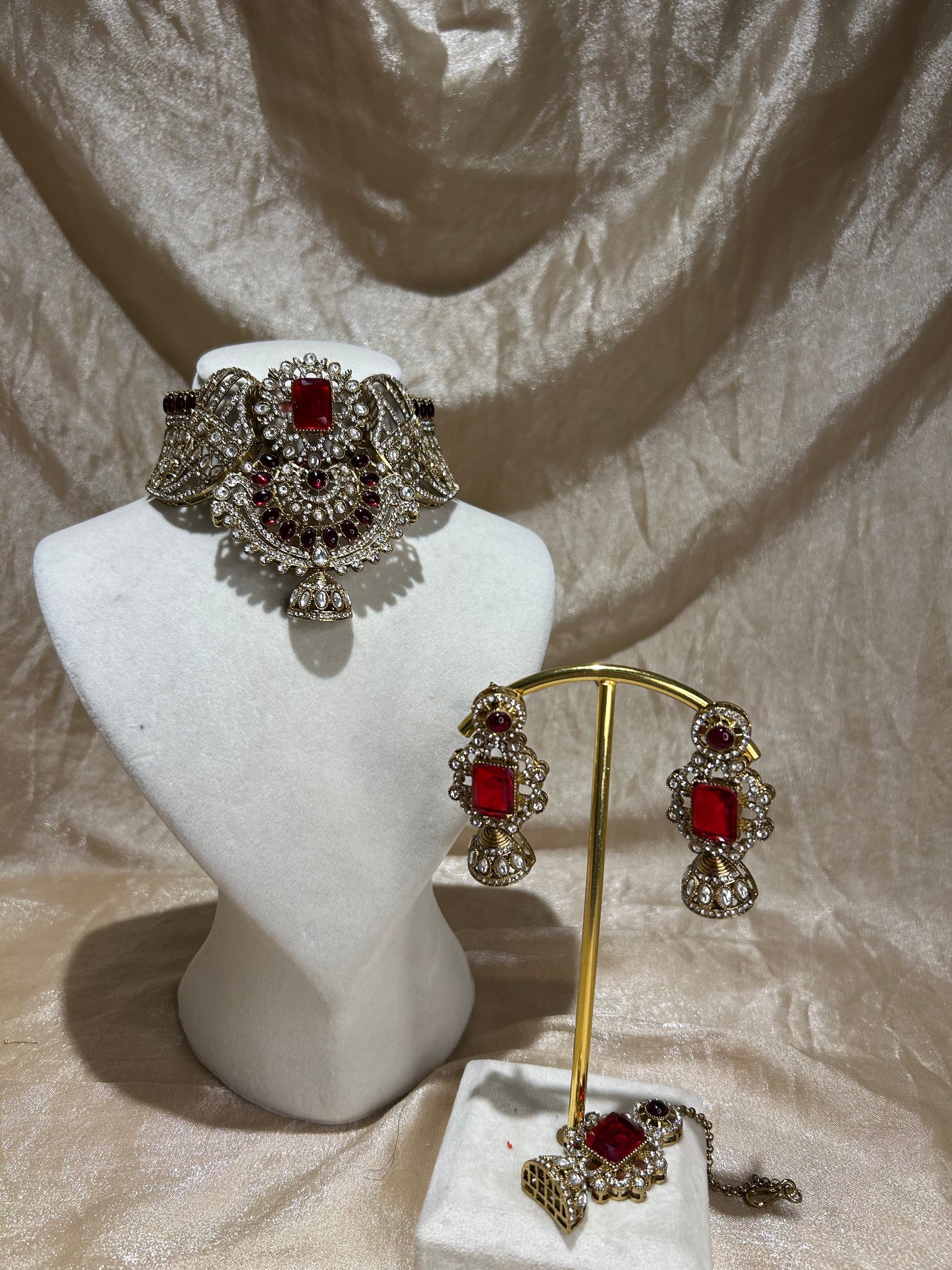 maroon choker set