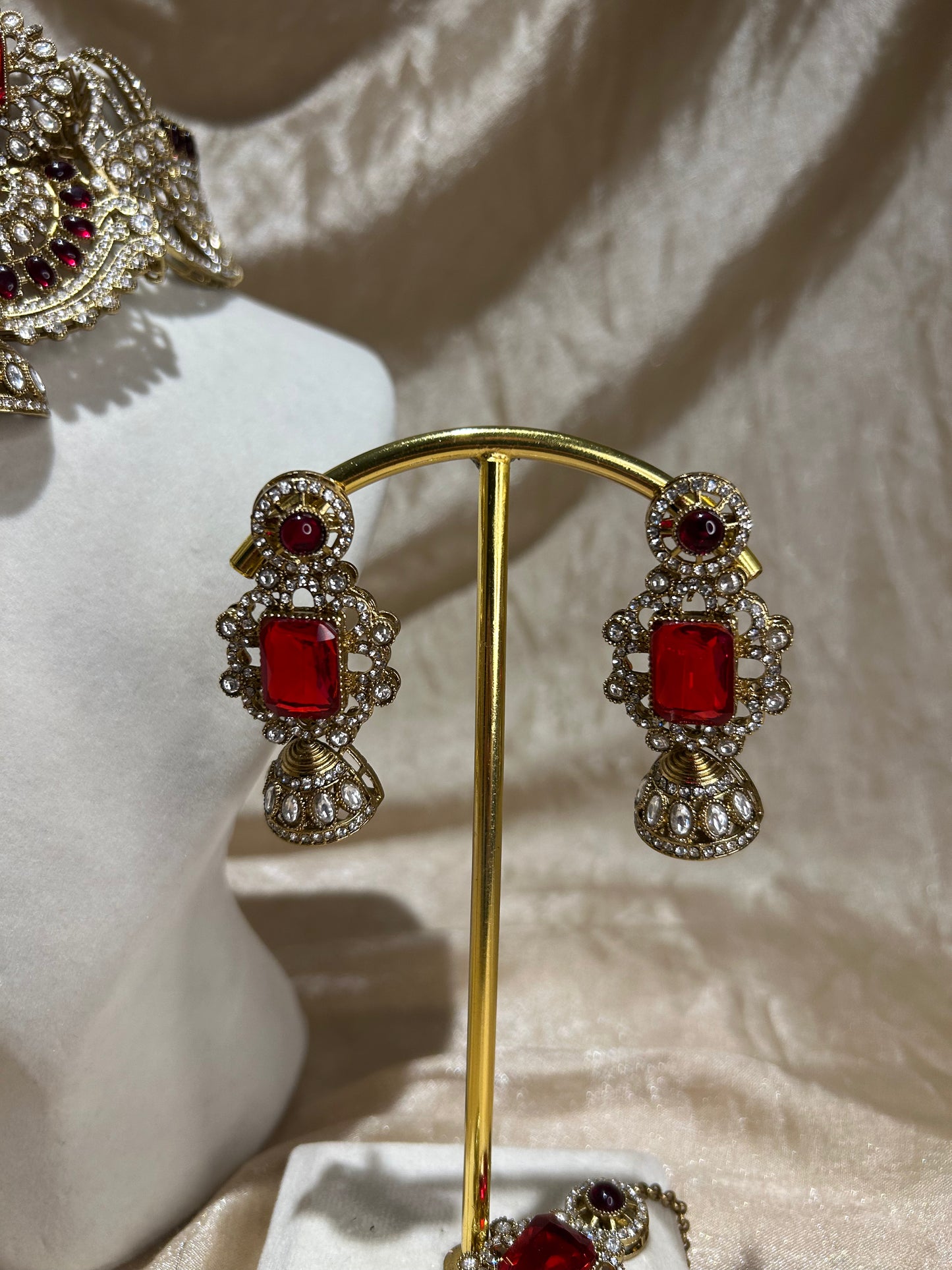 maroon choker set