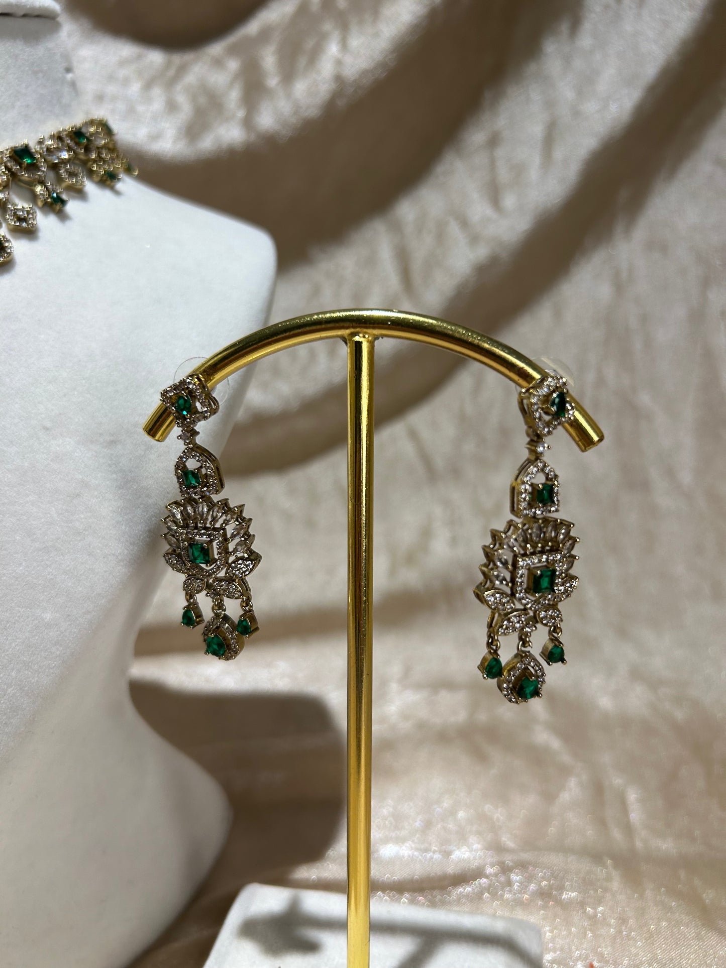 emerald green necklace set