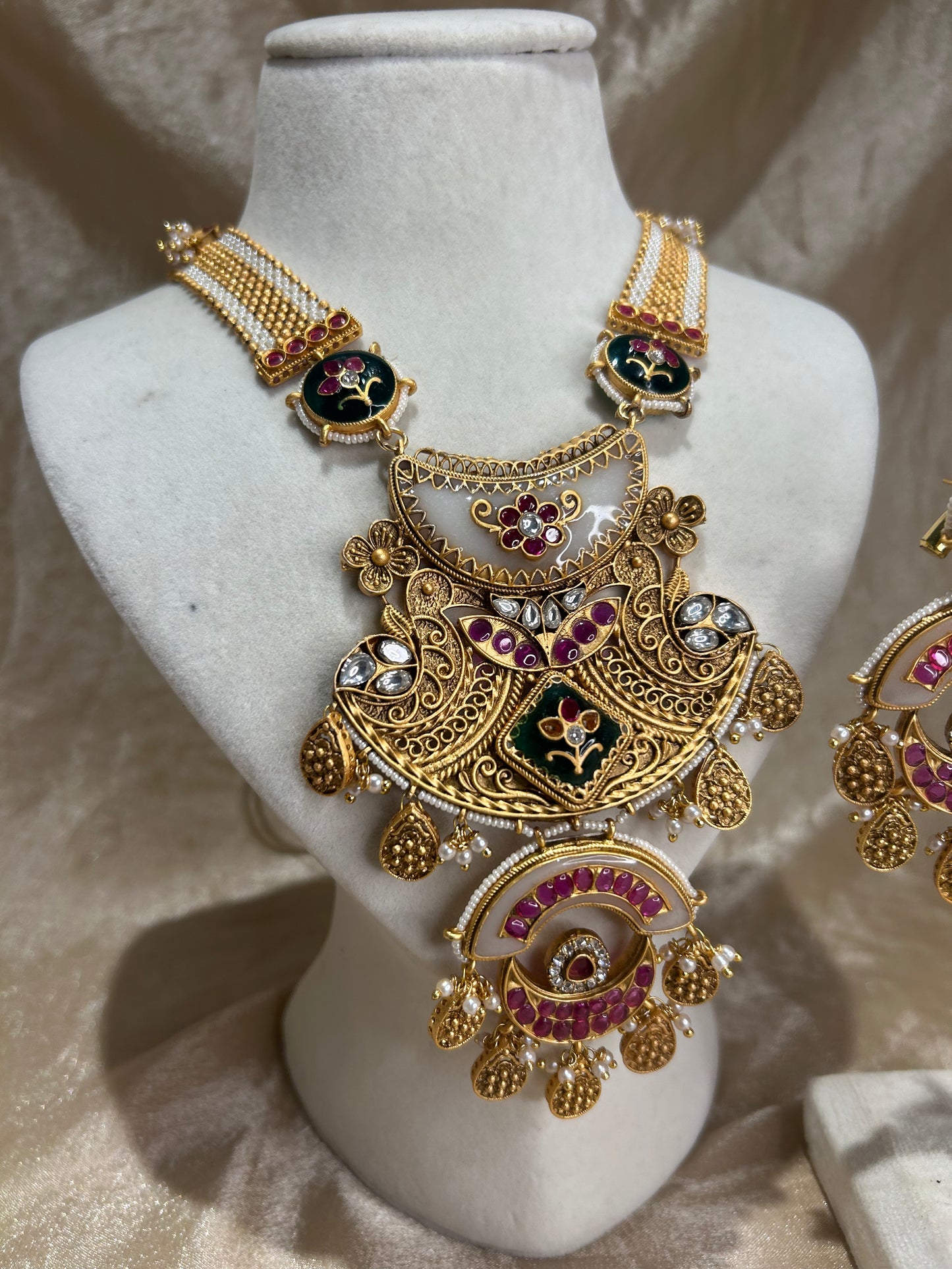 heritage multi colour necklace set
