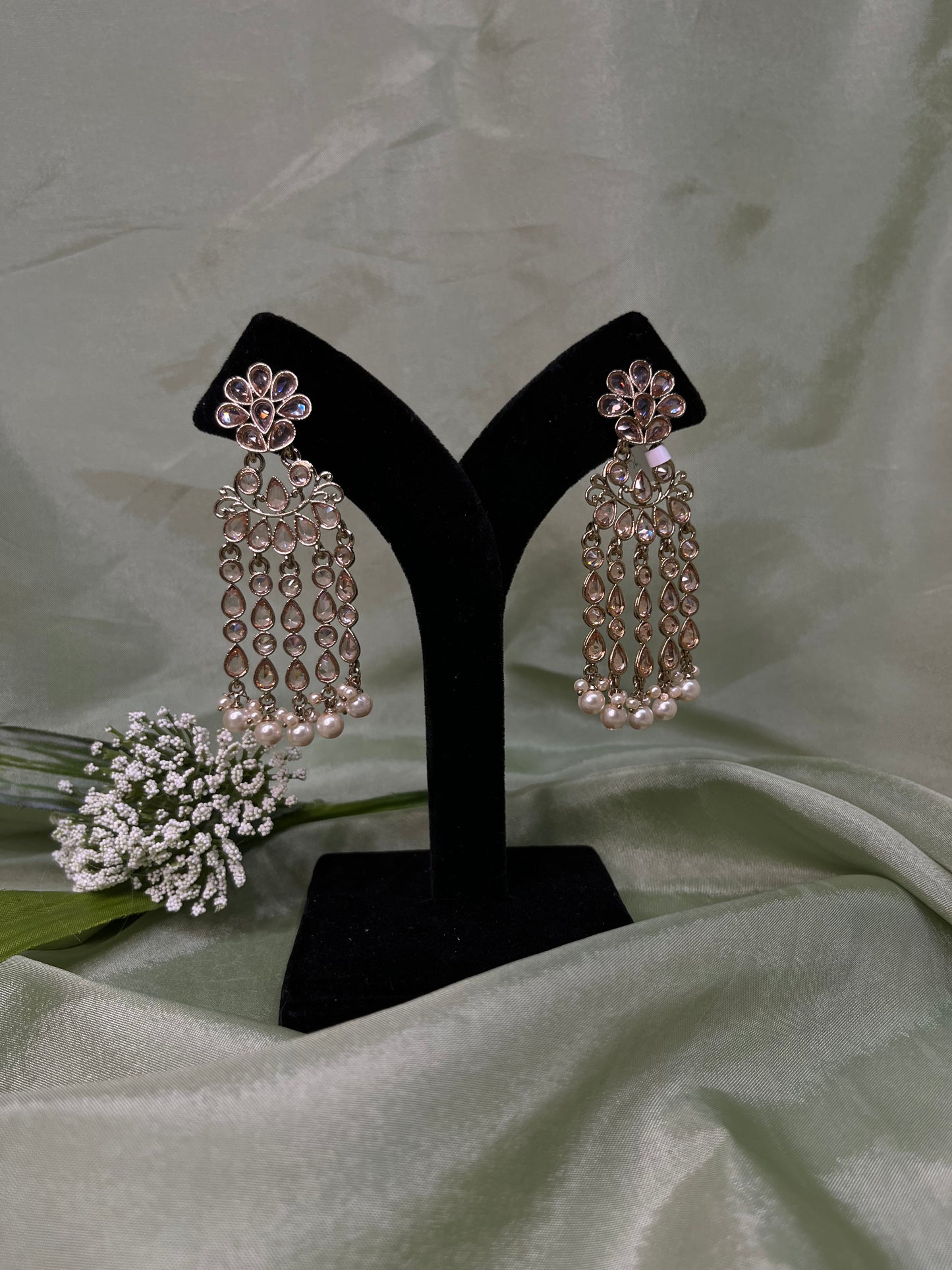 Gold dangling earrings
