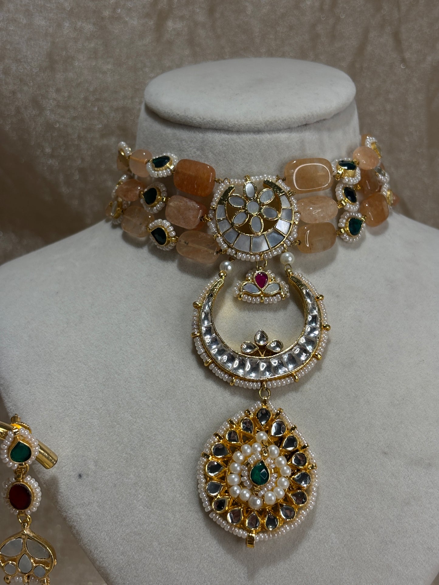 peach and emerald green choker set