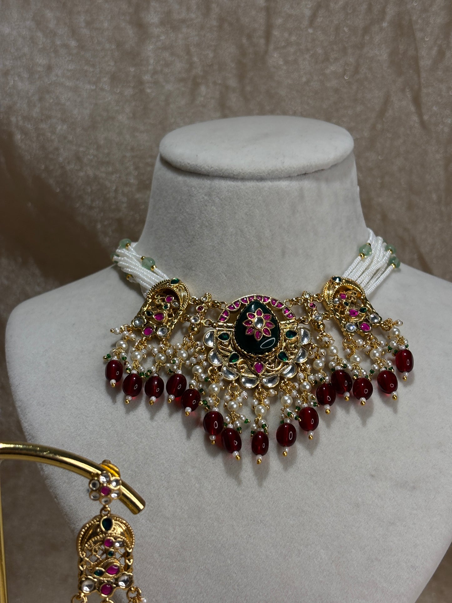 maroon choker set