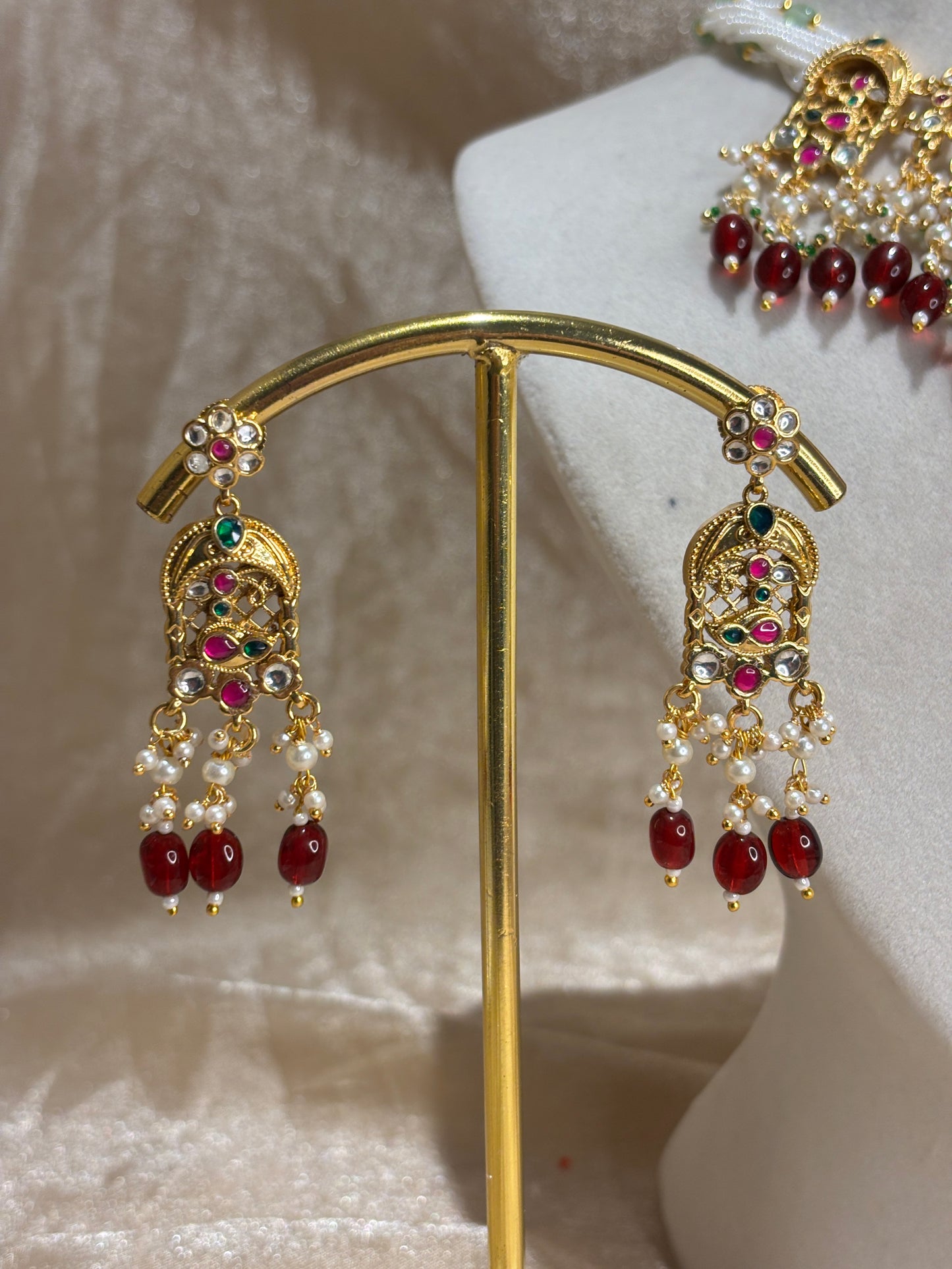 maroon choker set