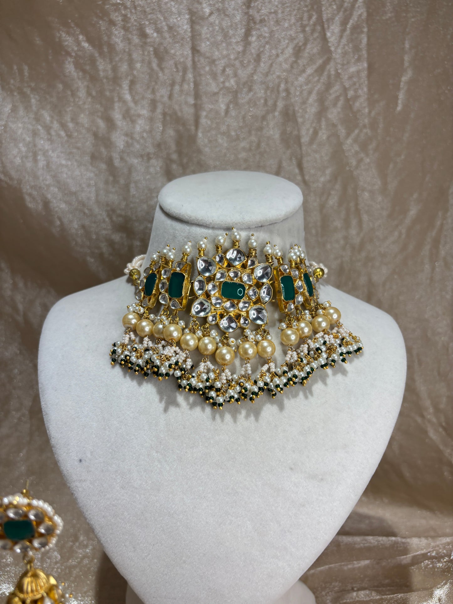 emearld green choker set