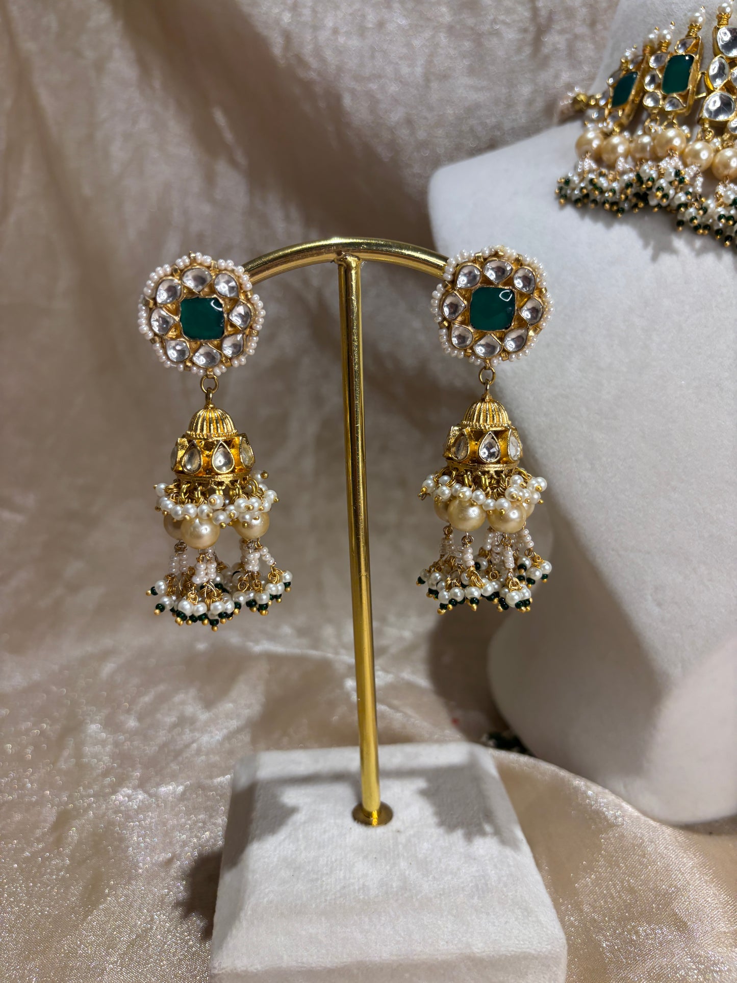 emearld green choker set