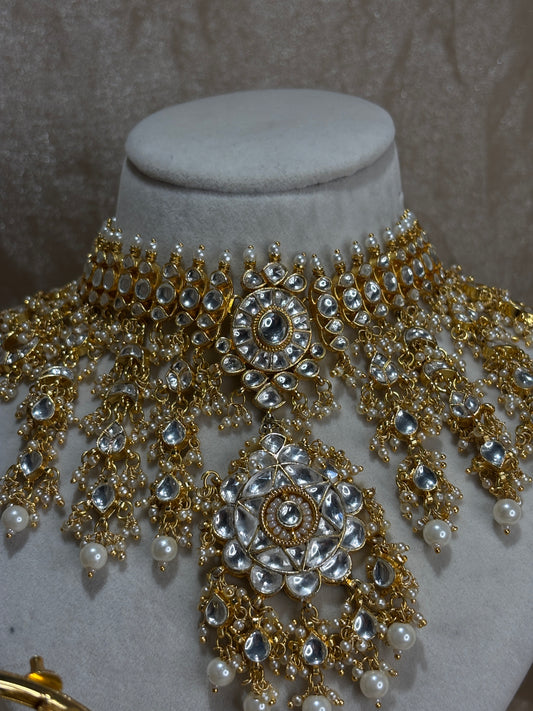 heavy gold choker set