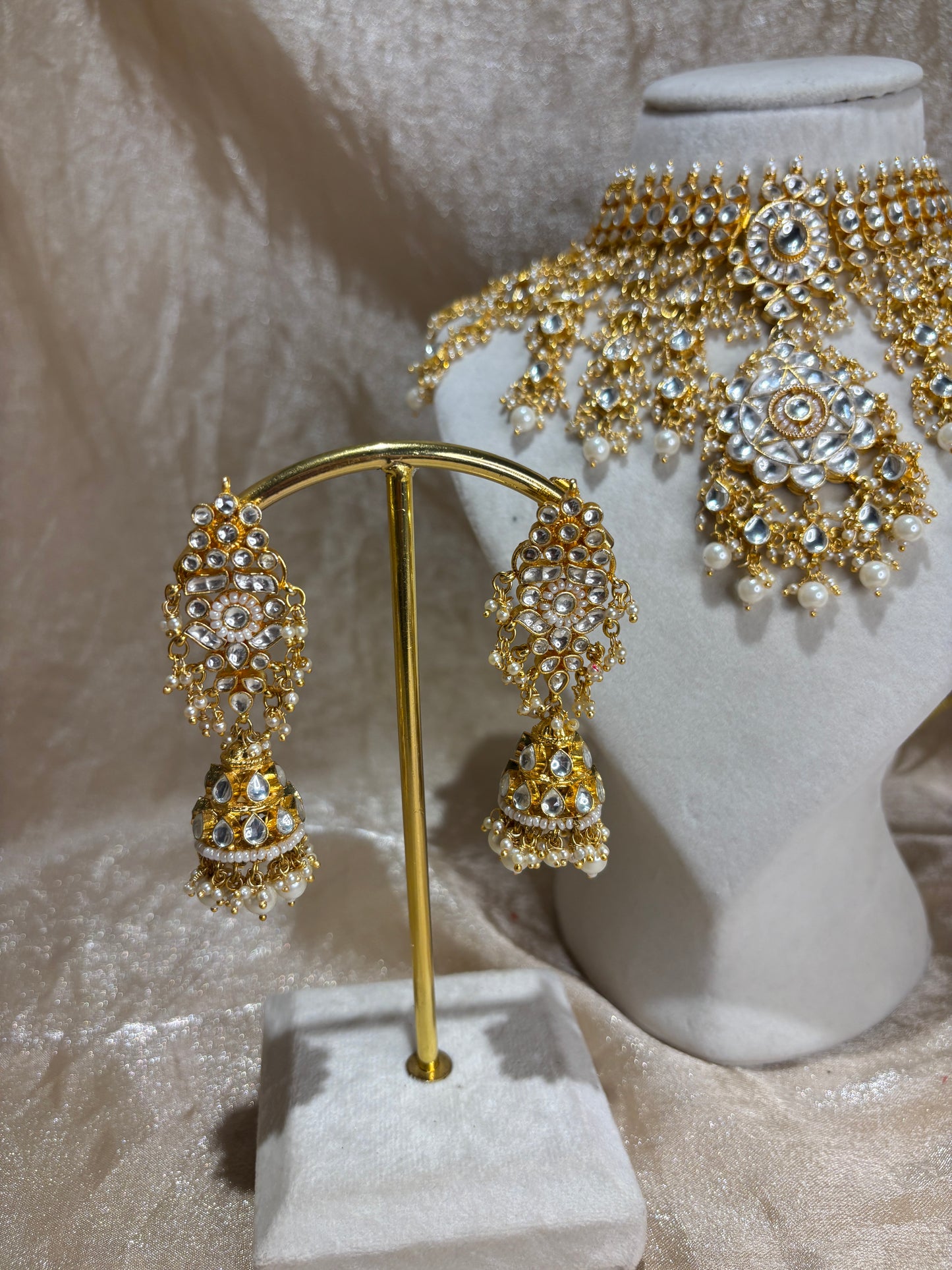 heavy gold choker set